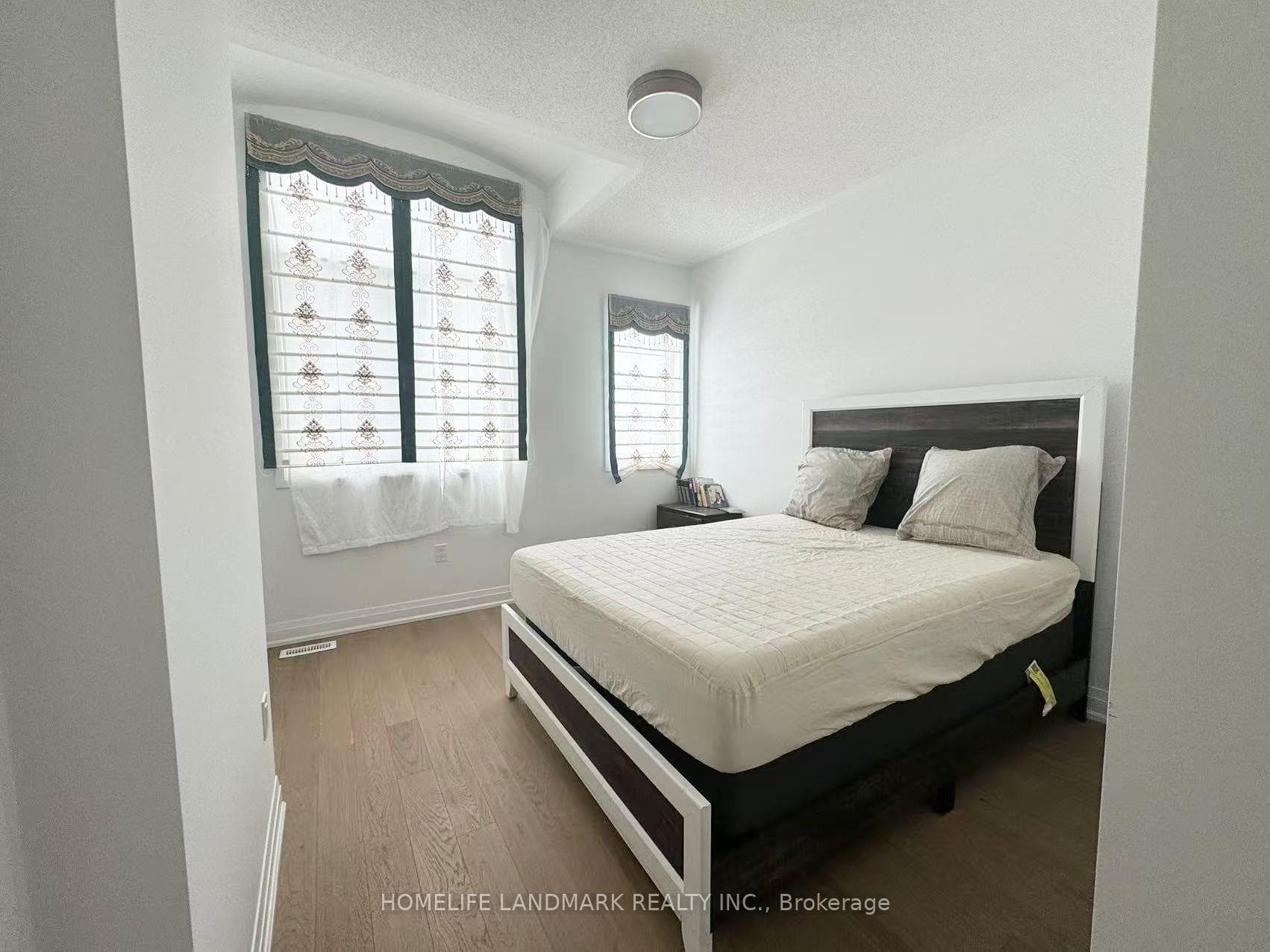 3036 William Cutmore Boulevard Unit Master, Oakville, ON L6H 7W8 - Photo 1