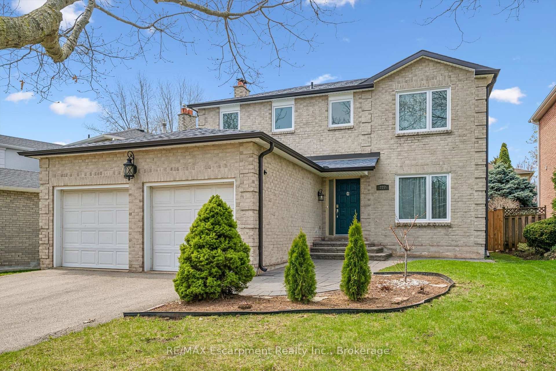 227 Martindale Avenue, Oakville, ON L6H 4K2 - Photo 1