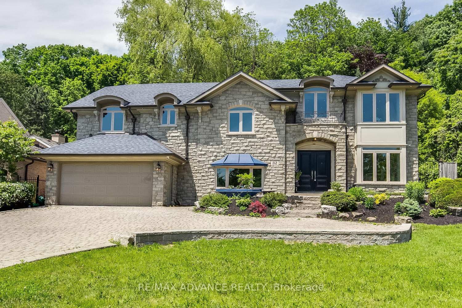 32 Brookfield Road, Bridle Path / York Mills / Hoggs Hollow, ON M2P 1A9 - Photo 1