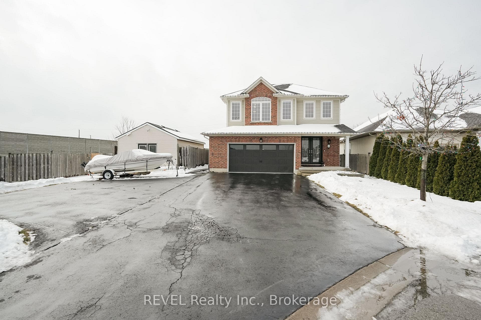 44 Sidare Court, Grimsby, ON L3M 4E8 - Photo 1