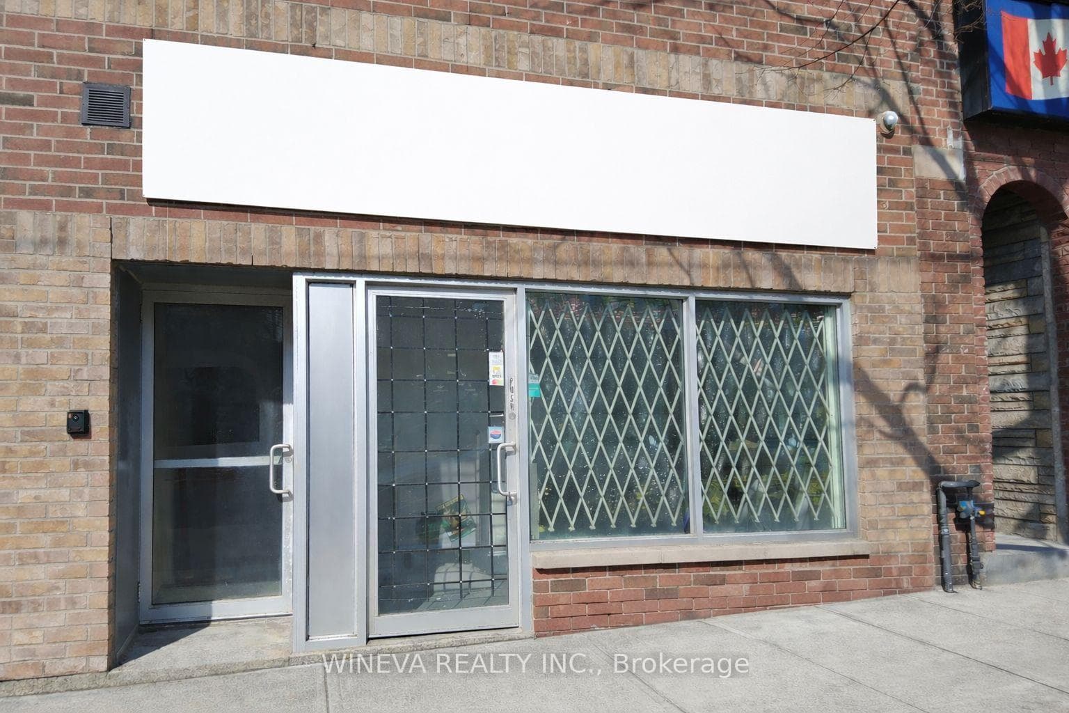 1908 Gerrard Street Unit B, The Beaches / Upper Beaches, ON M4L 2C1 - Photo 1