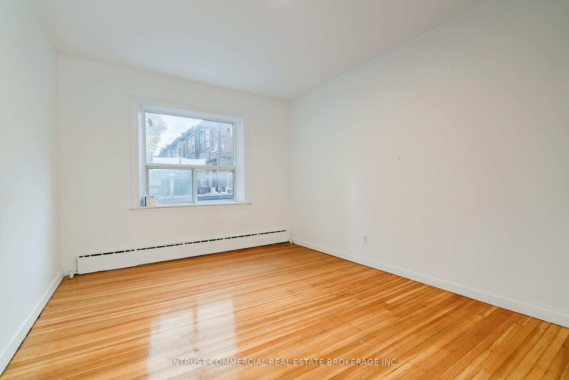 5 Crang Avenue Unit 2, Forest Hill / Deer Park, ON M6E 1A1 - Photo 1