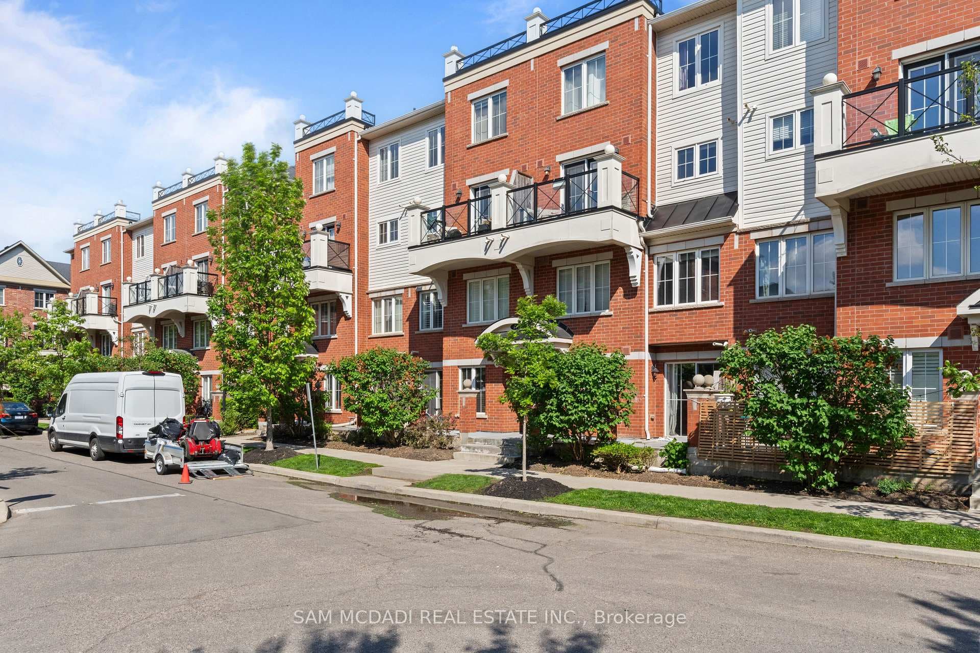 39 Hays Boulevard Unit 3, Oakville, ON L6H 0J1 - Photo 1