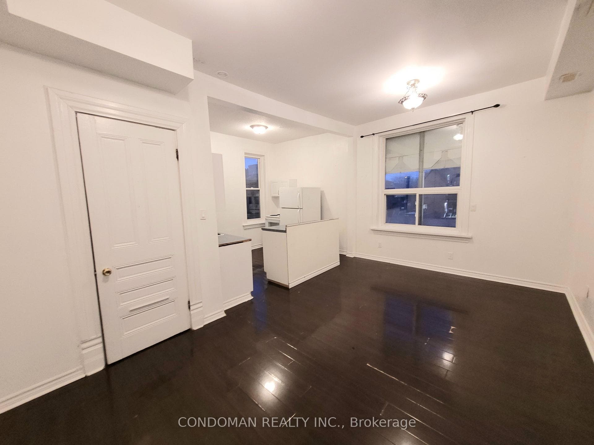 139 1/2 John Street Unit 5, Hamilton, ON L8N 2C3 - Photo 1