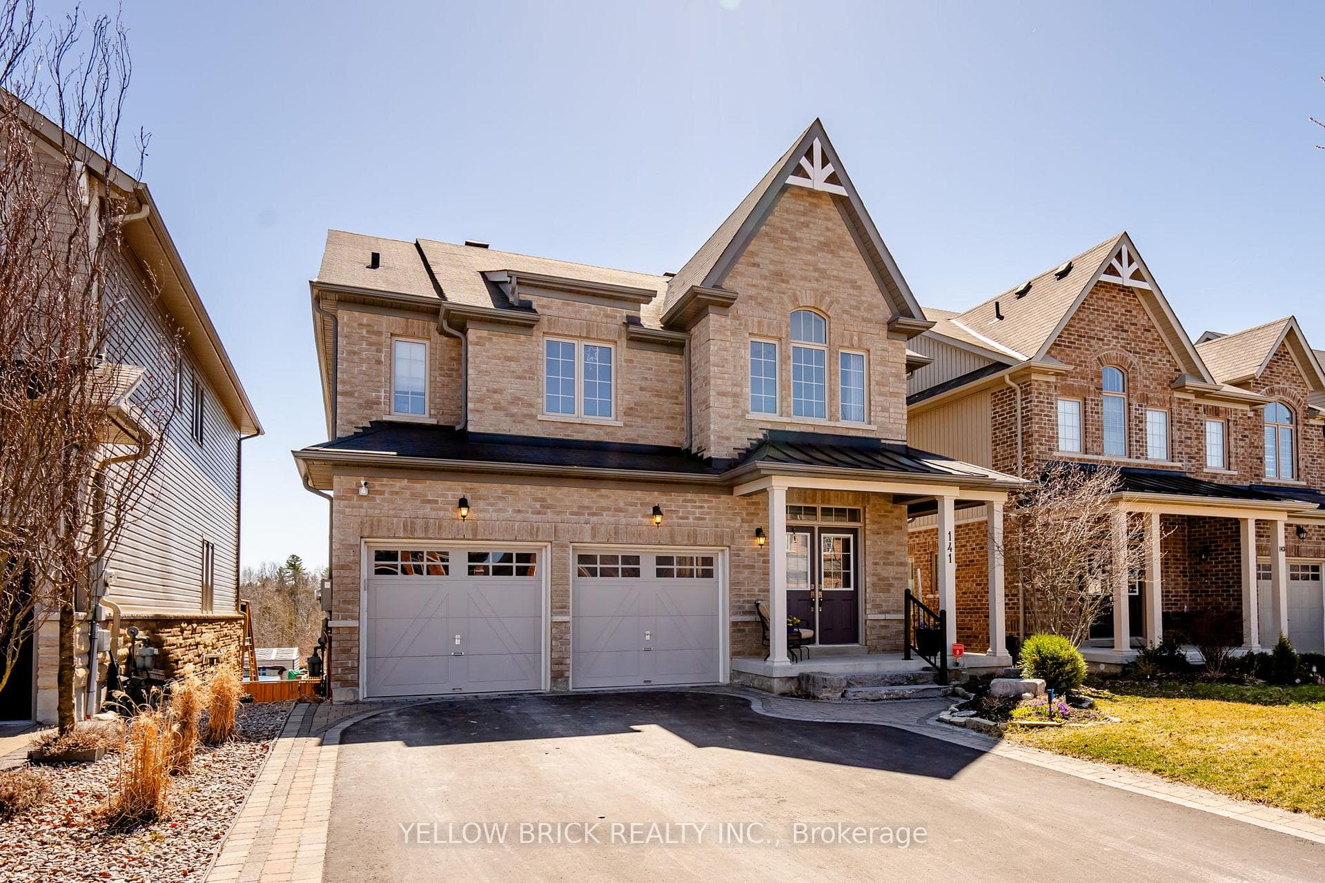 141 Gold Park Gate, Essa, ON L0M 1B4 - Photo 1