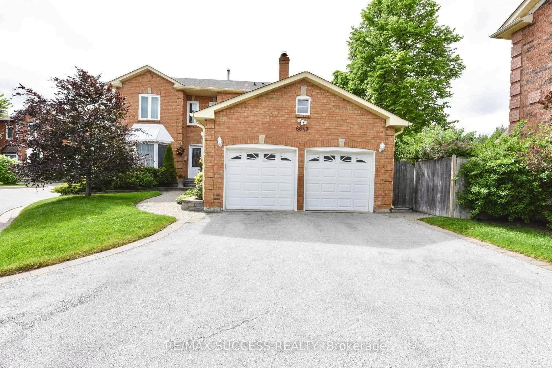 6643 Mockingbird Lane, Mississauga, ON L5N 5K2 - Photo 1