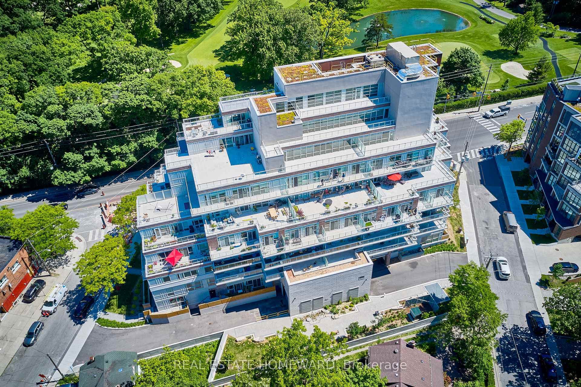 1350 Kingston Road Unit 102, Toronto E06