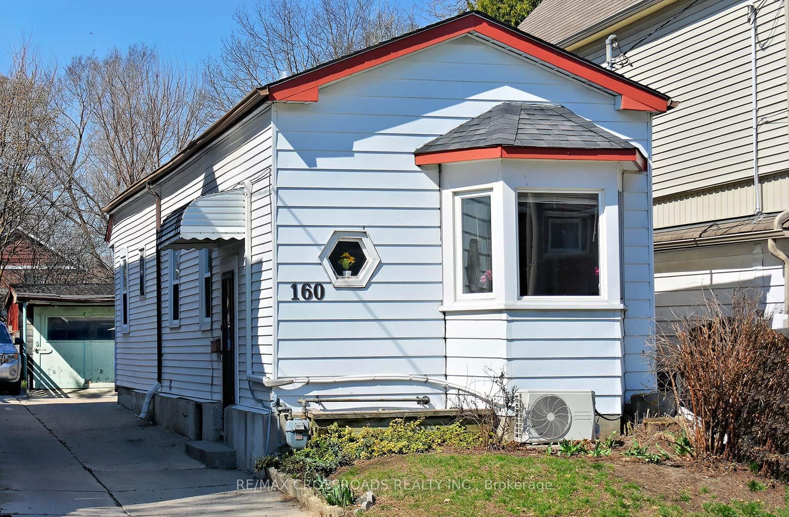 160 King Edward Avenue, Danforth / East York, ON M4C 5J8 - Photo 1
