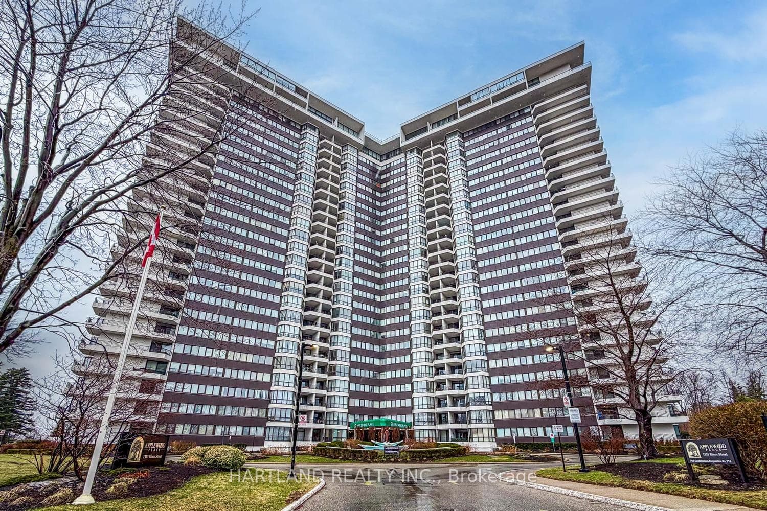 1333 Bloor Street Unit 2409, Mississauga