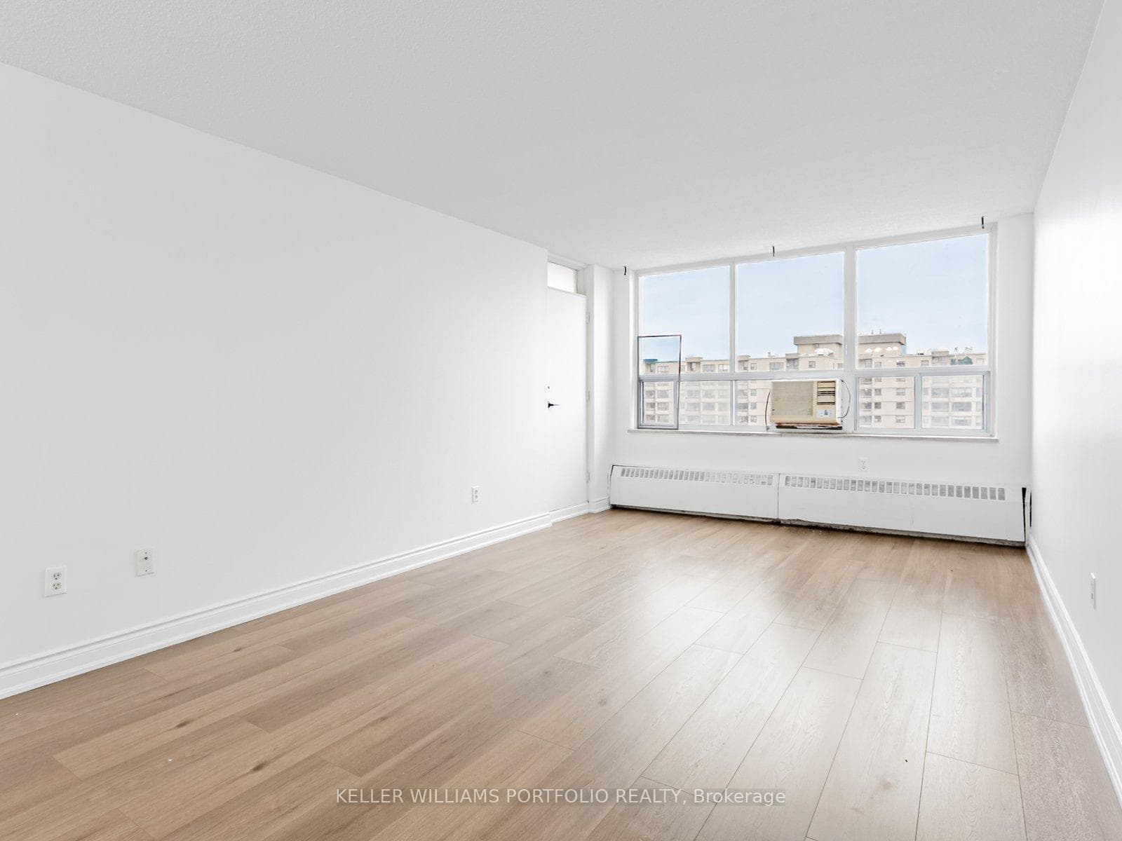 390 Dixon Road Unit 2115, Etobicoke (Kingsview Village / Humber Heights), ON M9R 1T4 - Photo 1