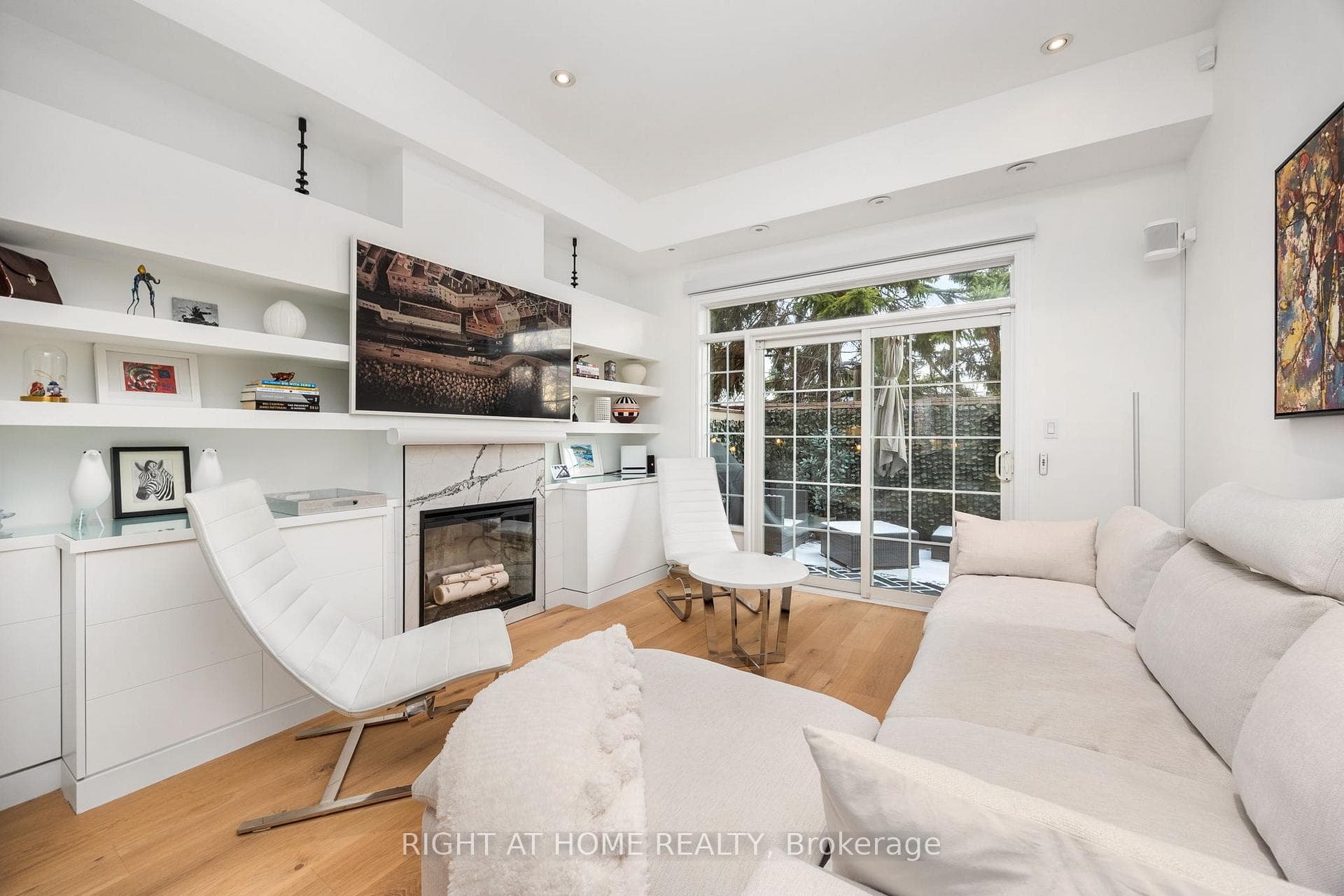 1011 Dundas Street, Riverdale / Leslieville, ON M4M 1R6 - Photo 1