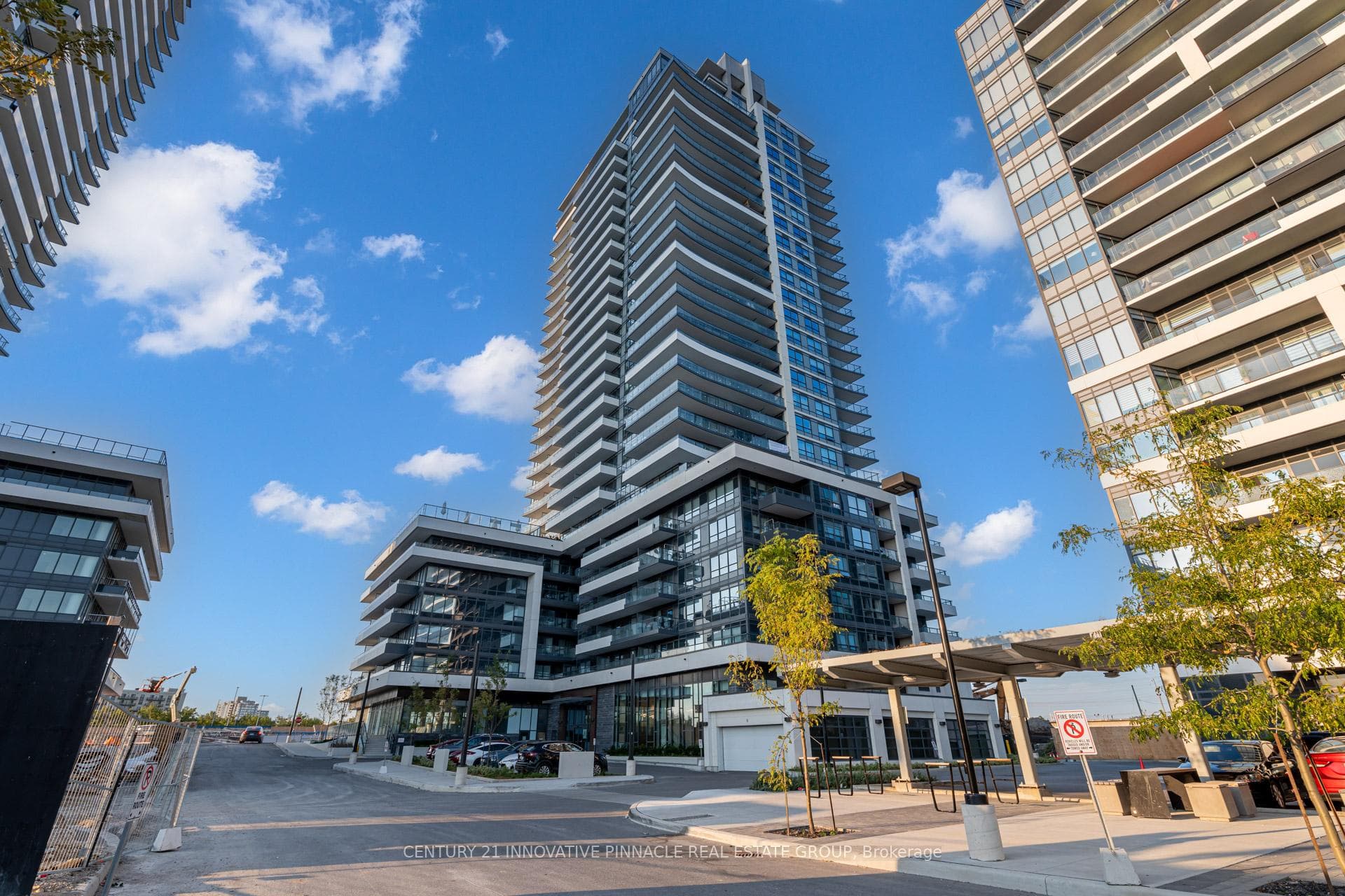 1455 Celebration Drive Unit 1110, Pickering, ON L1W 0C3 - Photo 1