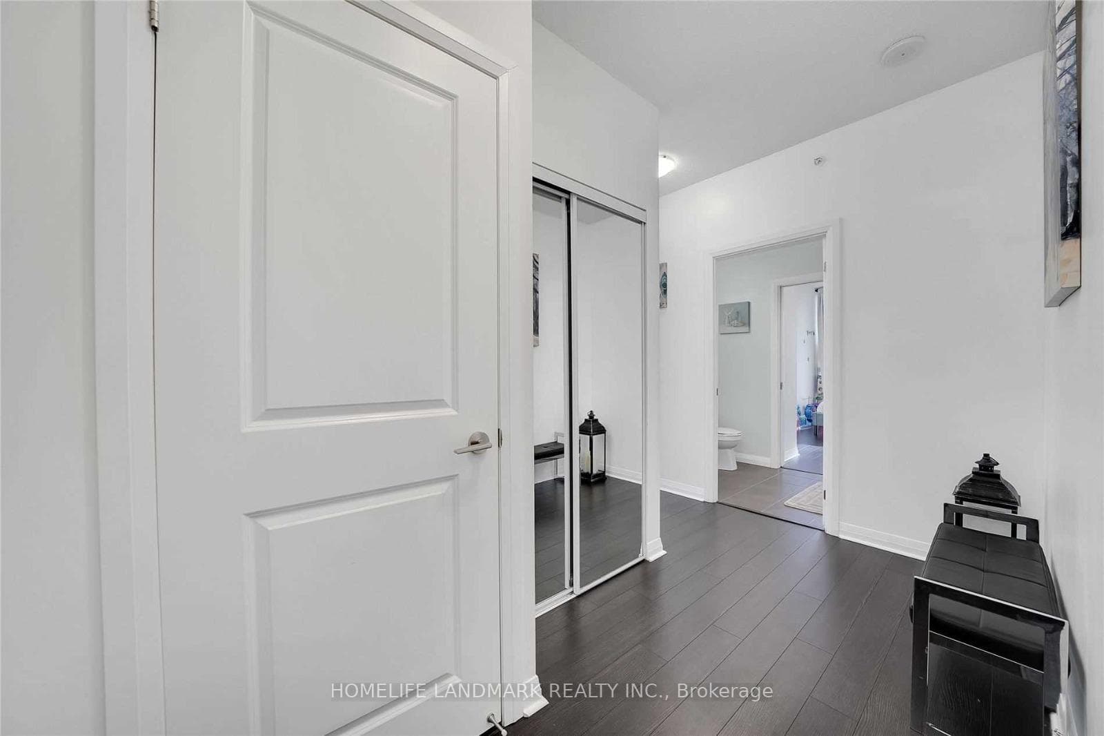 75 Eglinton Avenue Unit 507, Mississauga, ON L5R 0E5 - Photo 1