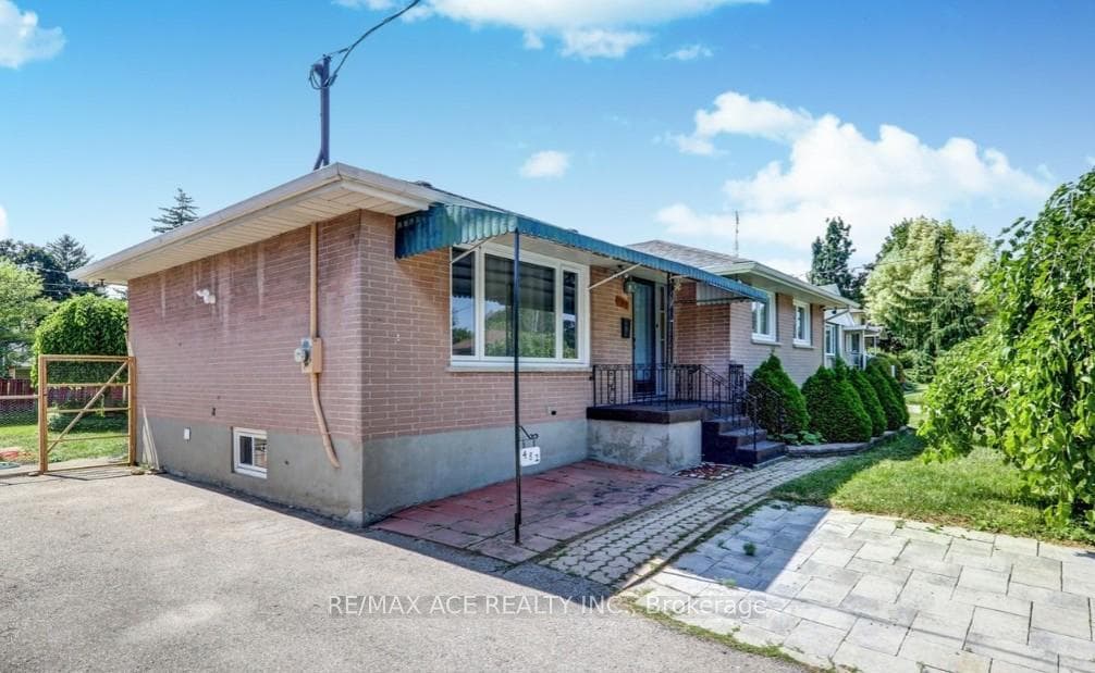 482 Nipigon Street Unit Main, Oshawa, ON L1J 4P4 - Photo 1
