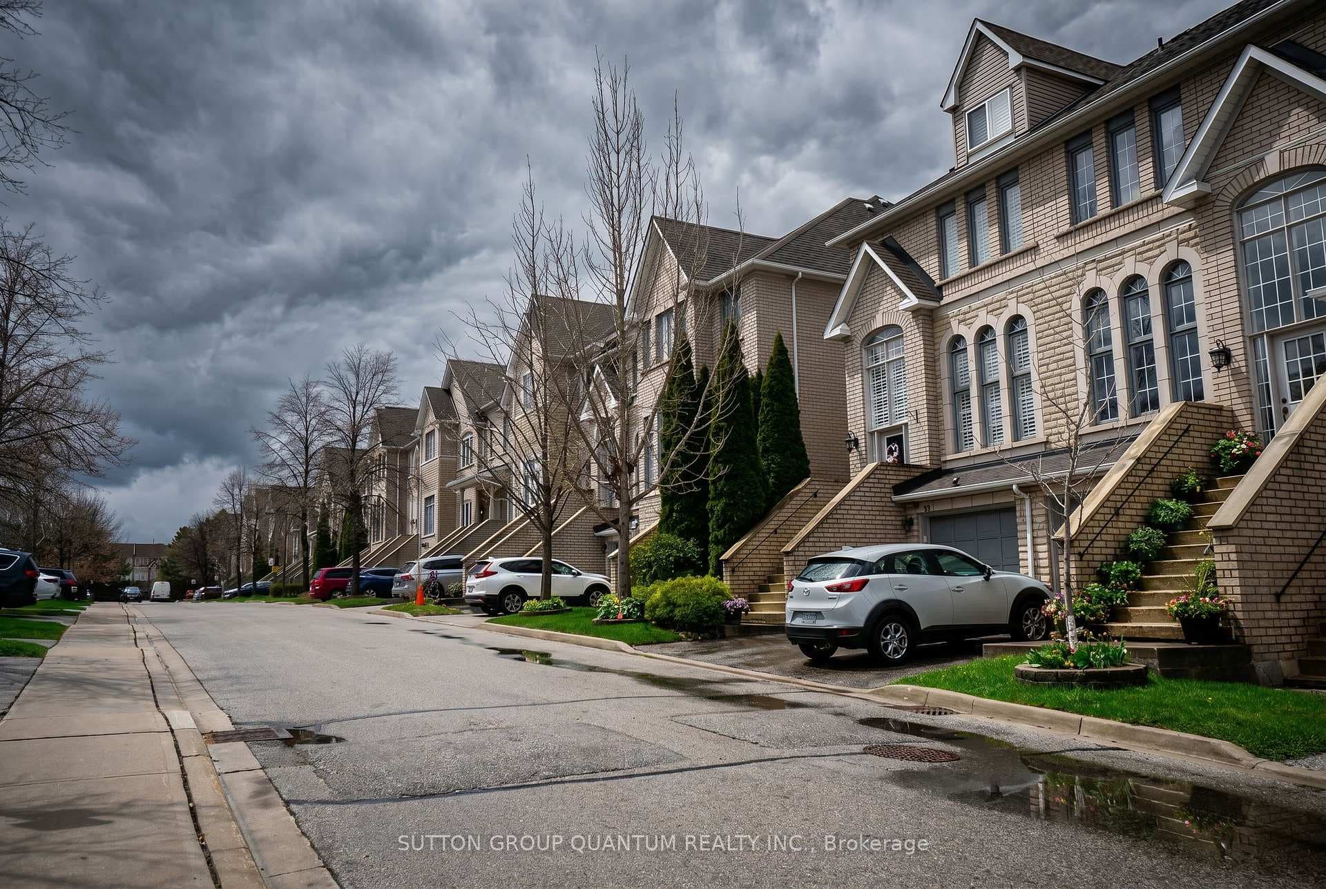 5525 Palmerston Crescent Unit 26, Mississauga, ON L5M 5Z8 - Photo 1