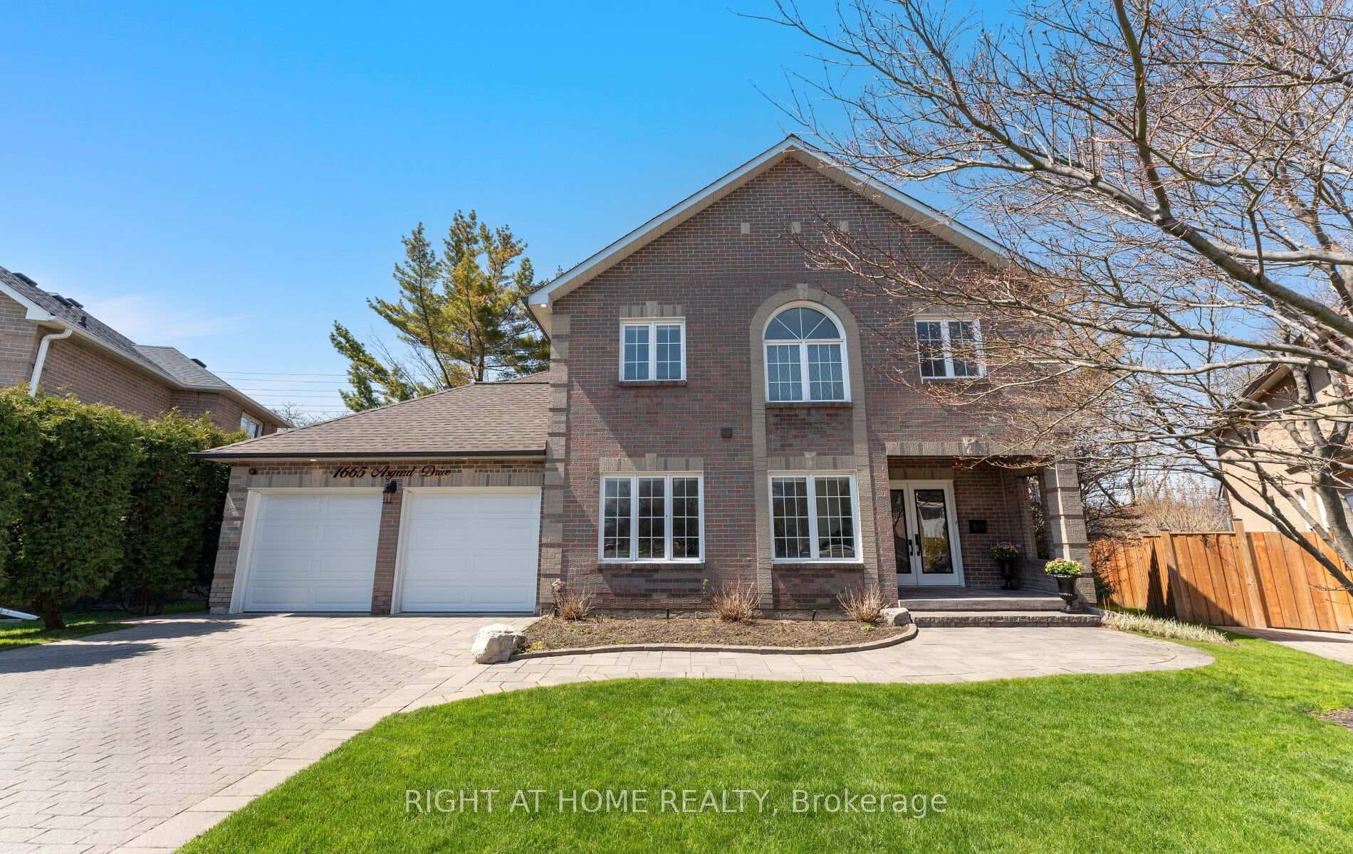 1665 Asgard Drive, Mississauga, ON L5E 3G5 - Photo 1