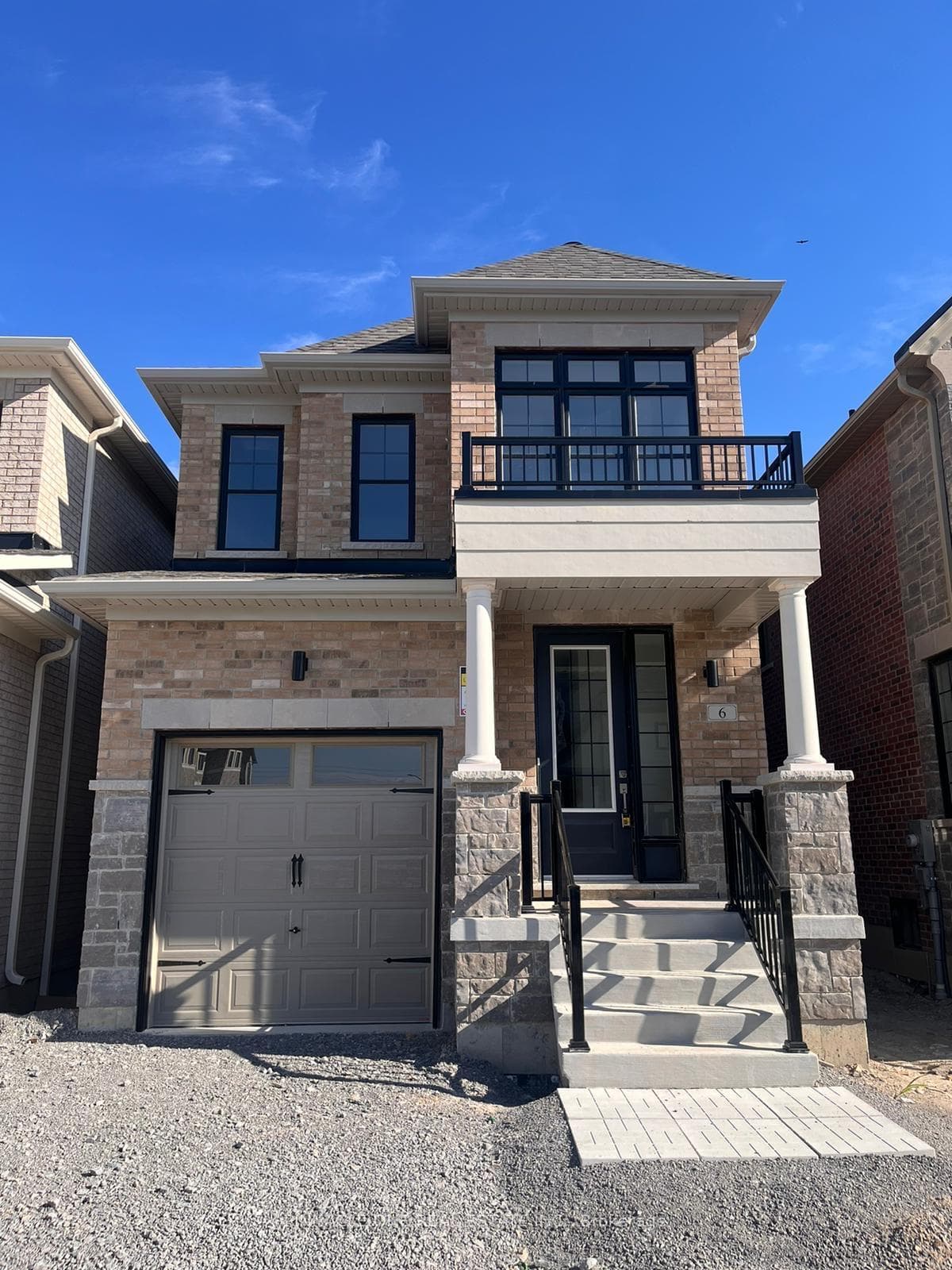6 Deer Ridge Crescent, Whitby