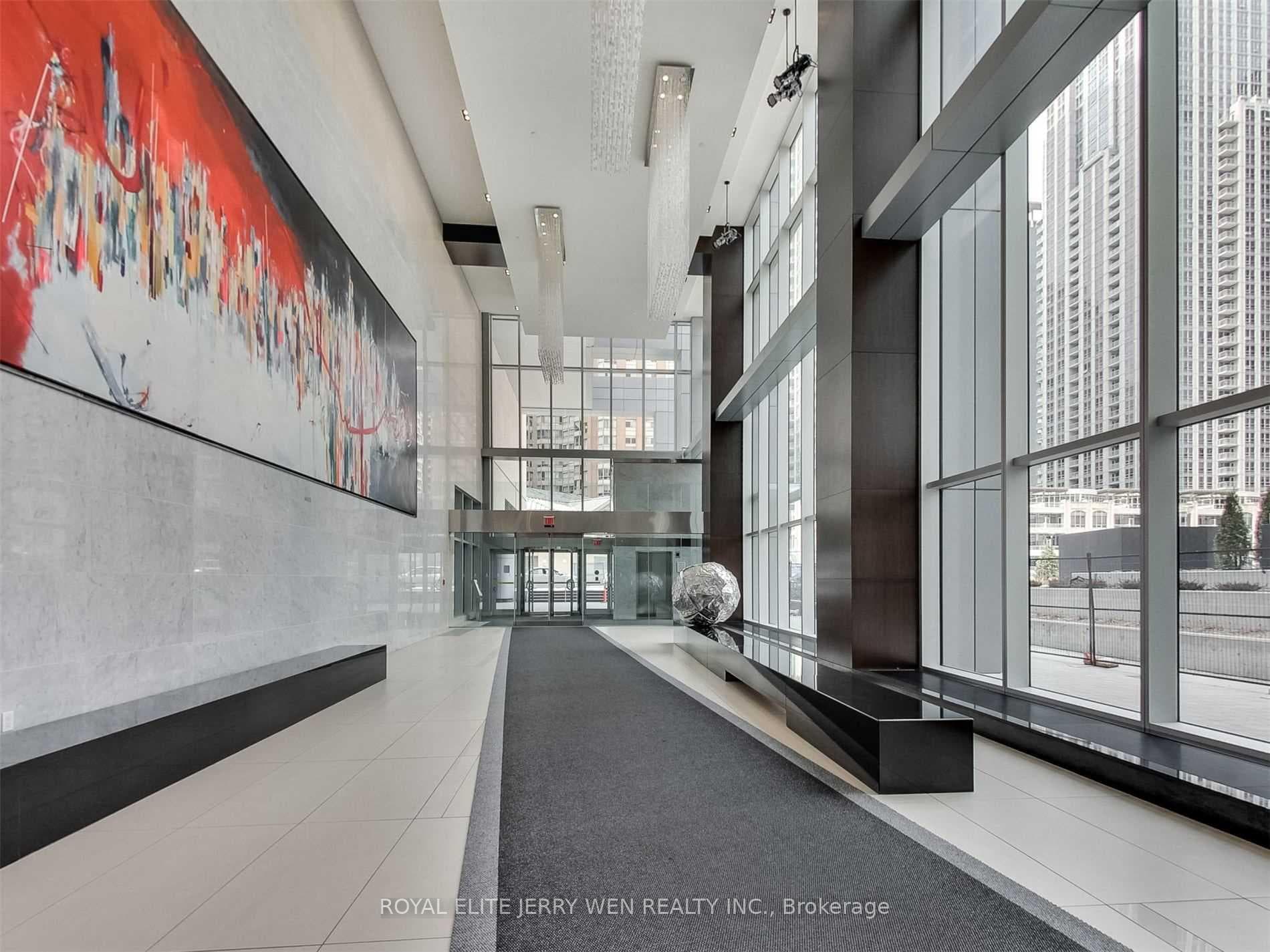 386 Yonge Street Unit 2204, Toronto C01