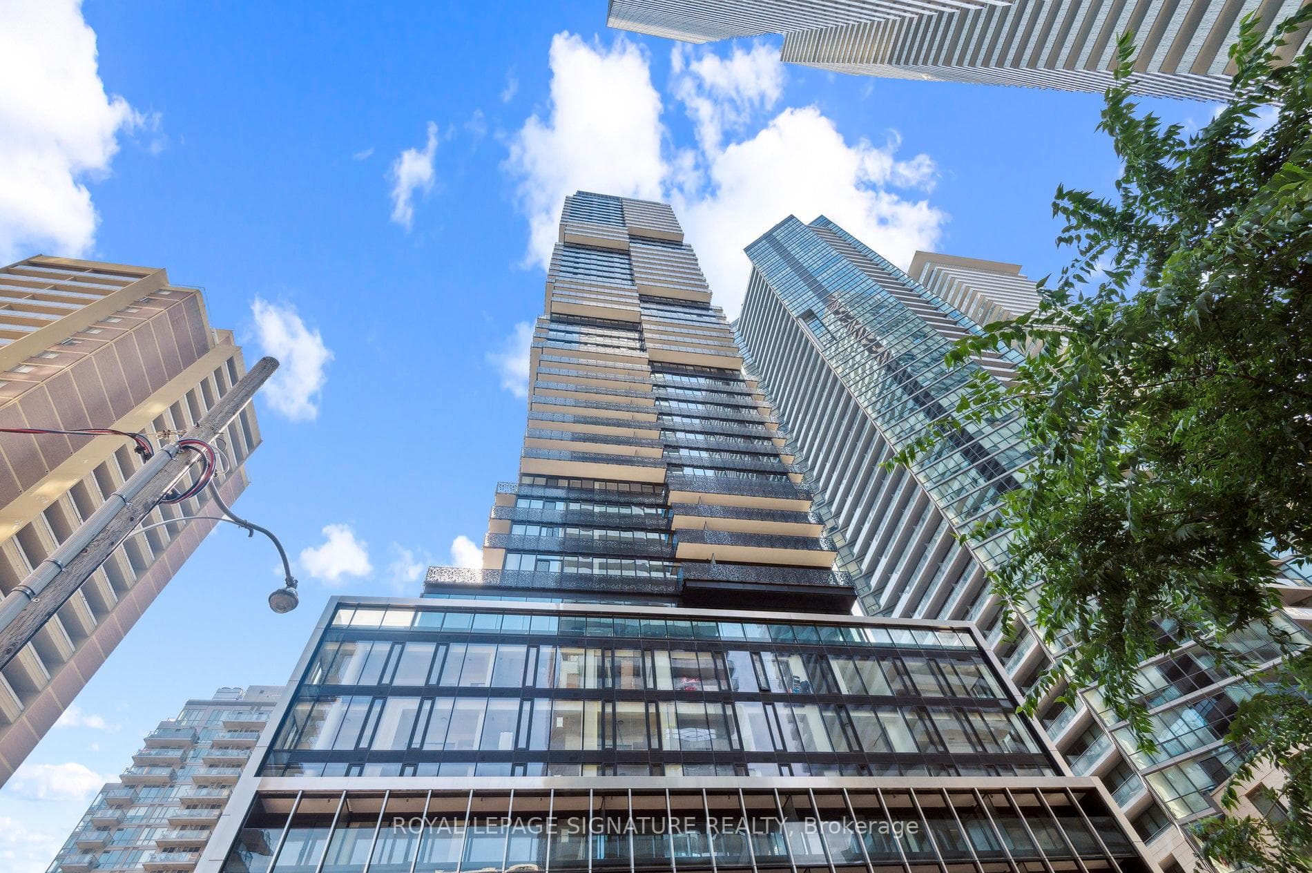 55 Charles Street Unit 3703, Regent Park / Cabbagetown / St. James Town, ON M4Y 0J1 - Photo 1