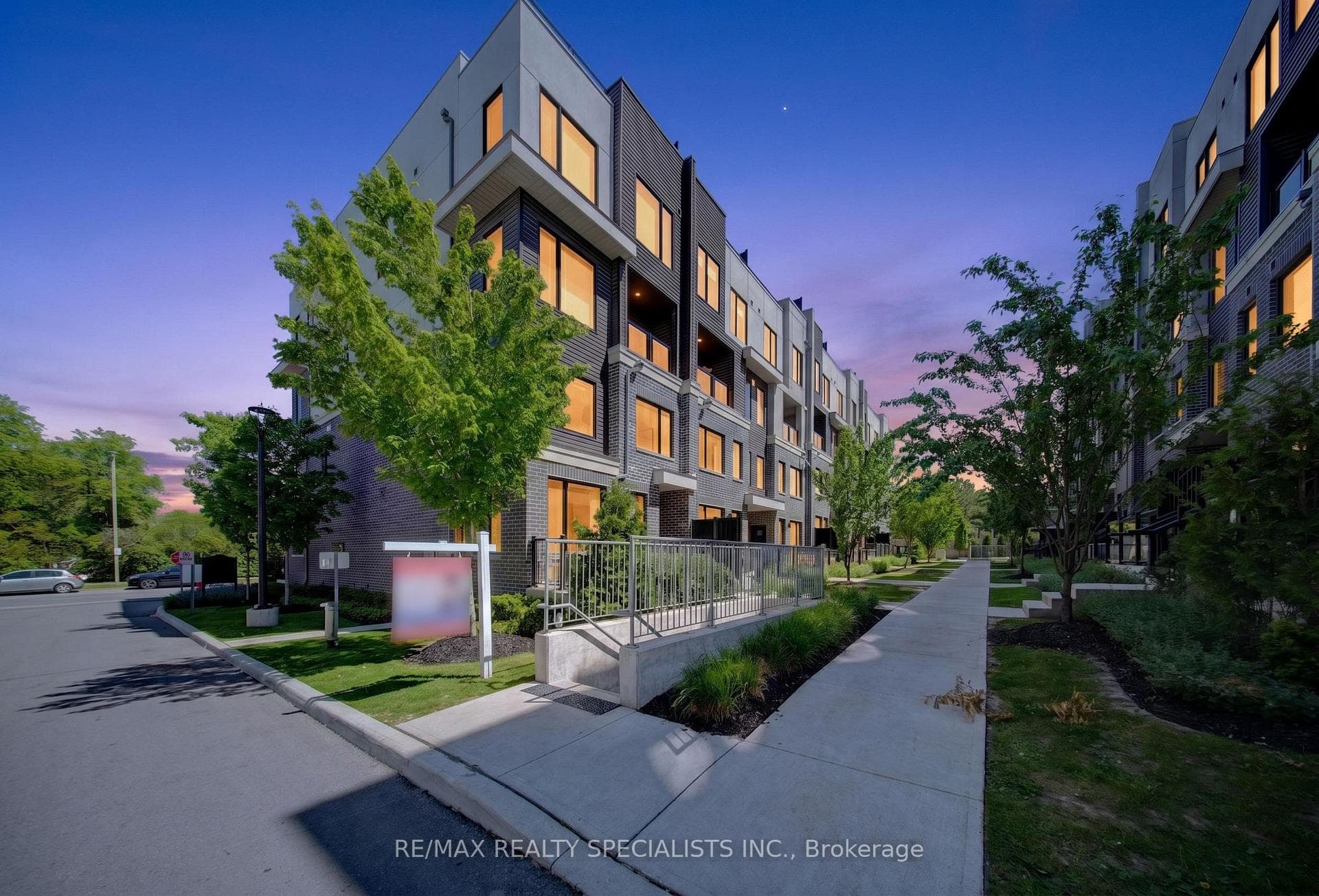 3472 Widdicombe Way Unit 28, Mississauga, ON L5L 0B8 - Photo 1