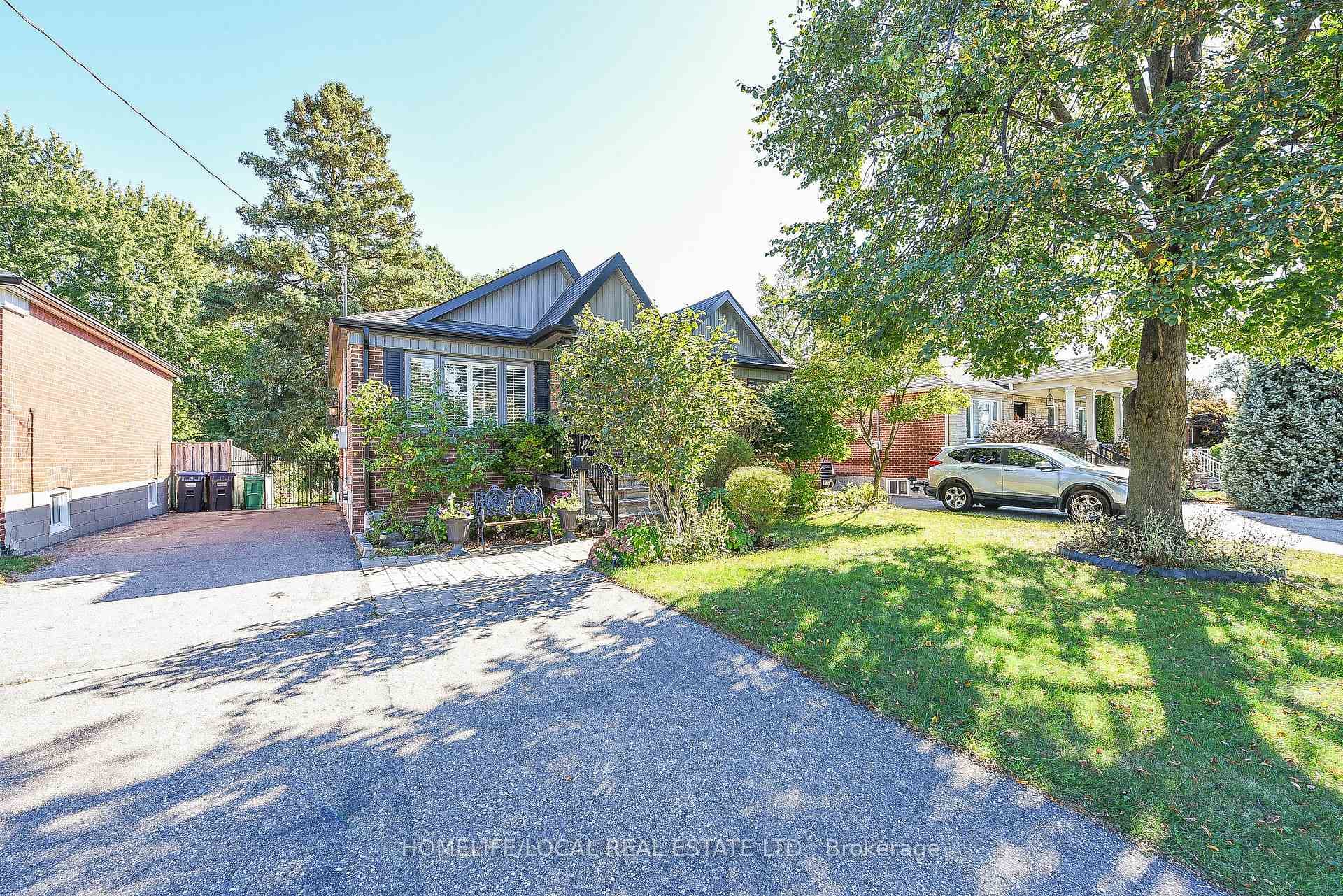 570 Exbury Crescent, Mississauga, ON L5G 2P4 - Photo 1