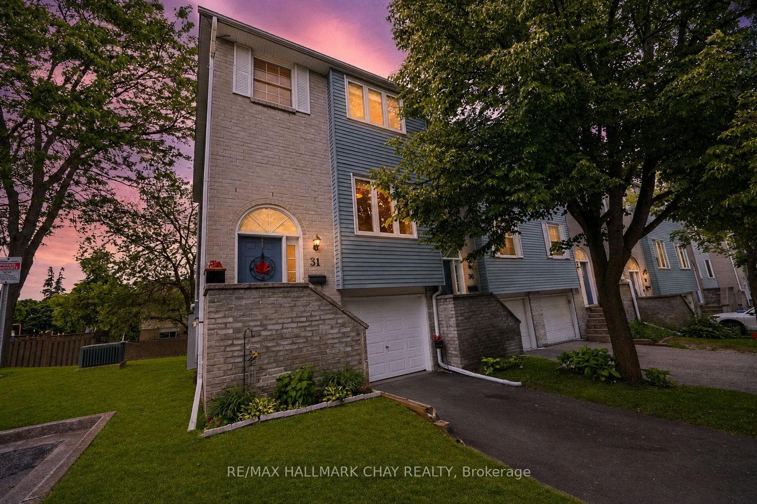31 Harmony Circle, Bradford West Gwillimbury, ON L3Z 2T8 - Photo 1
