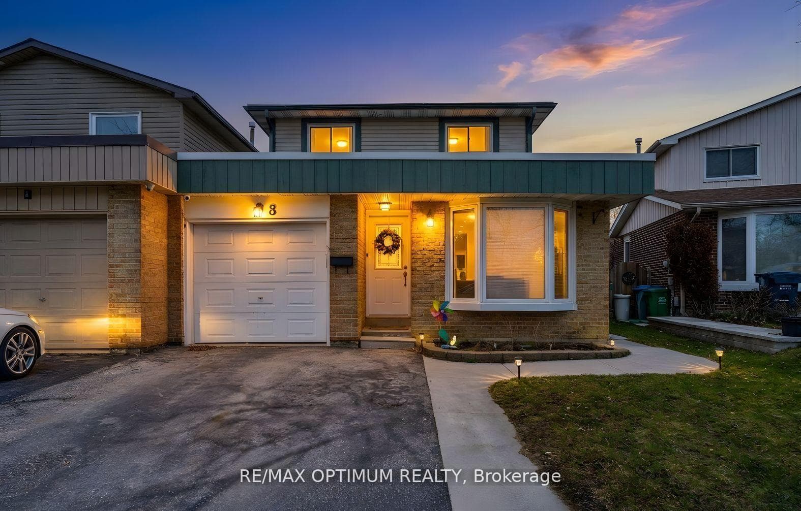 8 Joanne Court, Brampton