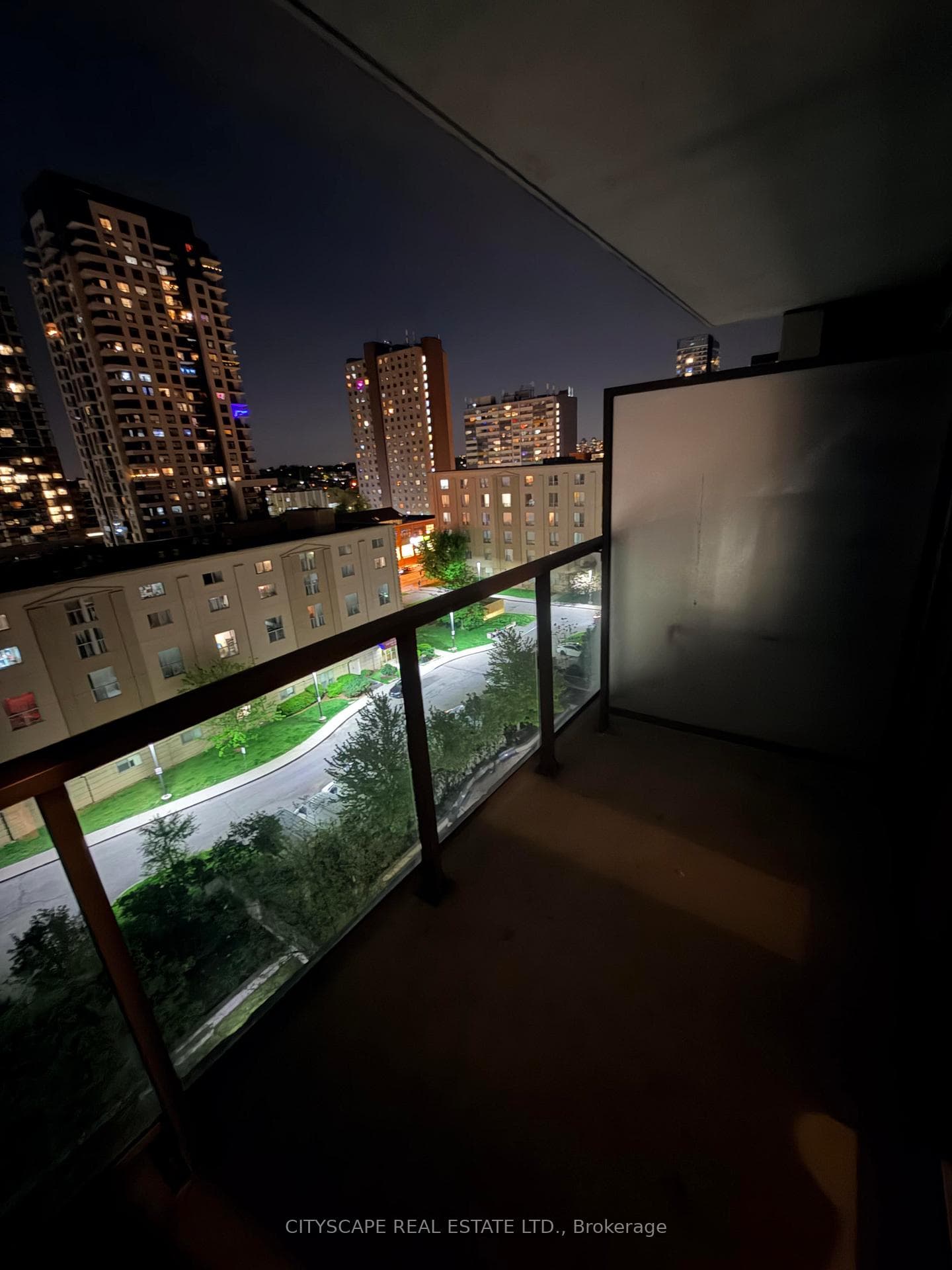 816 Lansdowne Avenue Unit 801, Bloor West Village / Swansea, ON M6H 4K6 - Photo 1