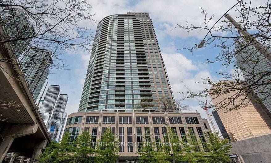18 Yonge Street Unit 1601, Toronto C01
