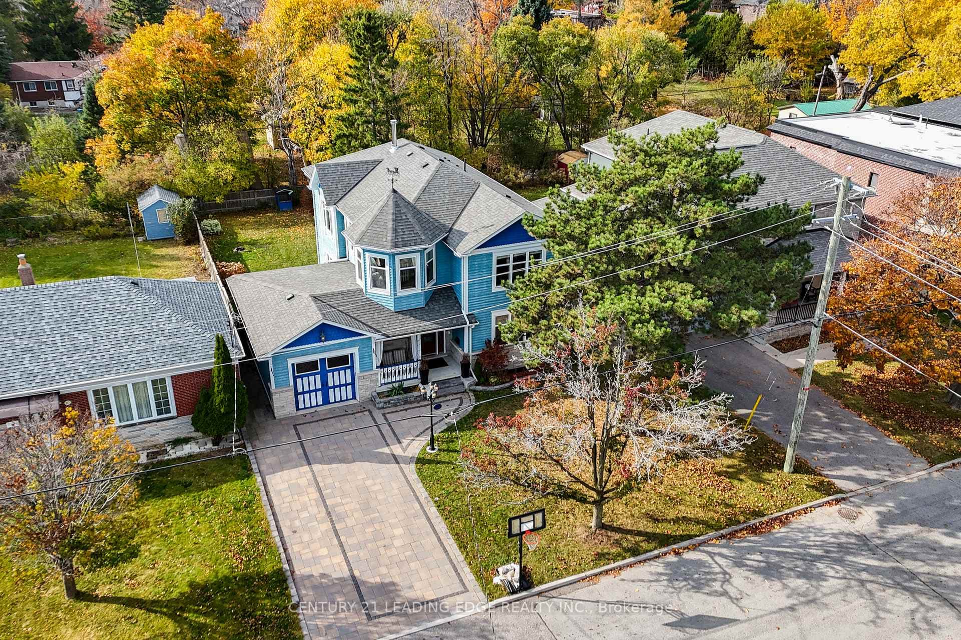 12 Gradwell Drive, Scarborough Town Centre, ON M1M 2M9 - Photo 1