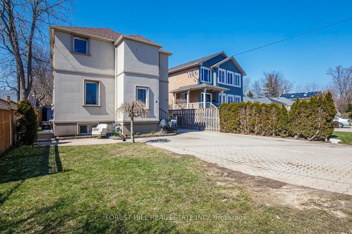 19 Troy Street, Mississauga, ON L5G 1S6 - Photo 1