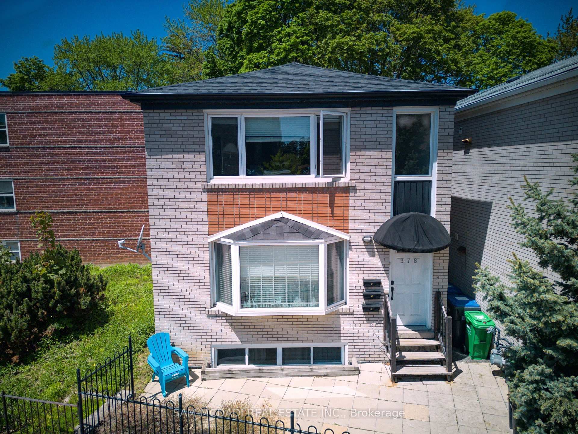 378 Lakeshore Road, Mississauga, ON L5H 1H5 - Photo 1