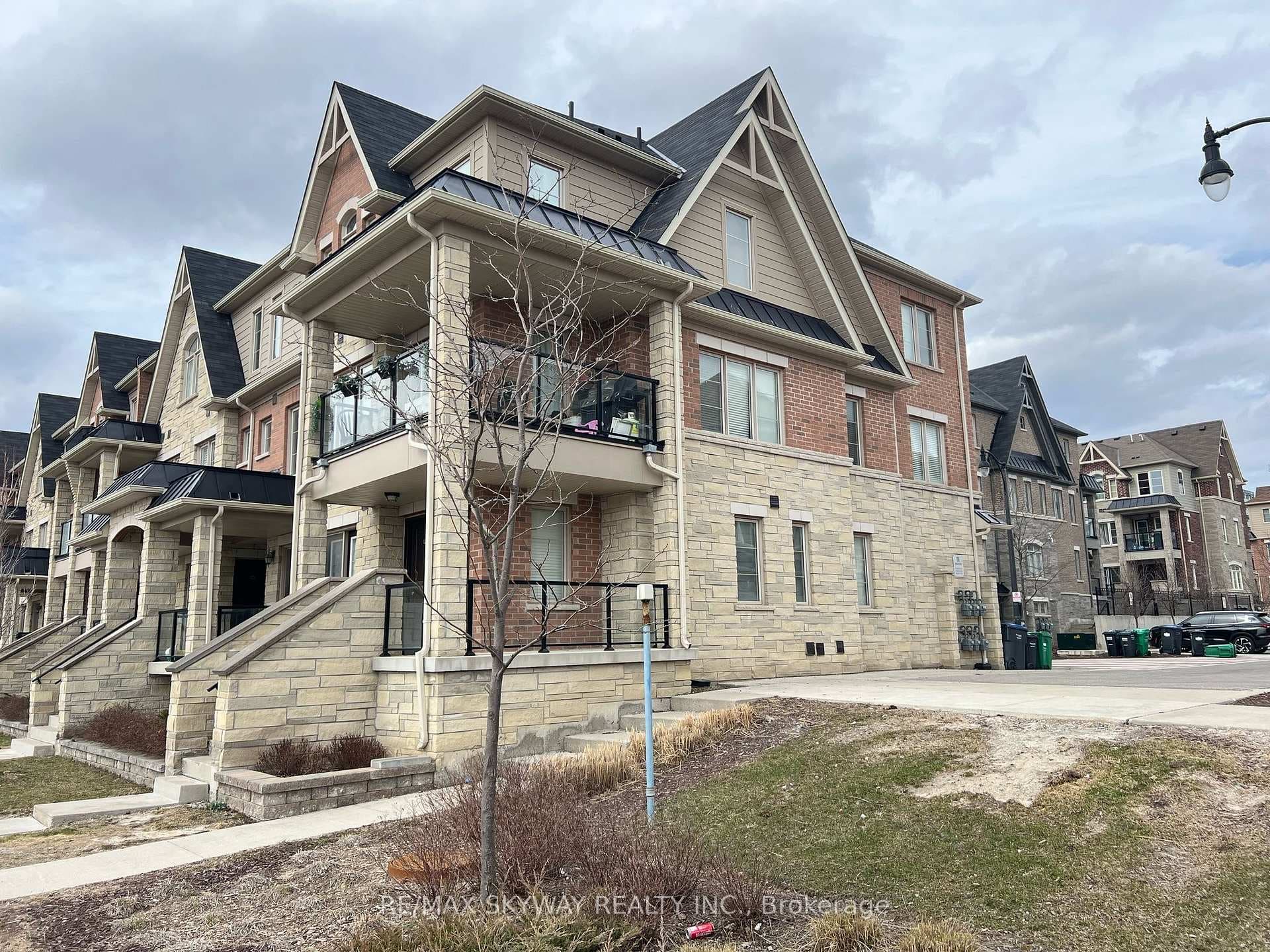 200 Veterans Drive Unit 103, Brampton, ON L7A 4S6 - Photo 1
