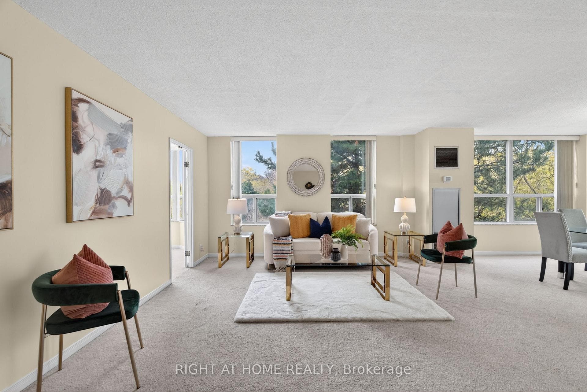 6 Humberline Drive Unit 323, Etobicoke (West Mall / Rexdale), ON M9W 6X8 - Photo 1
