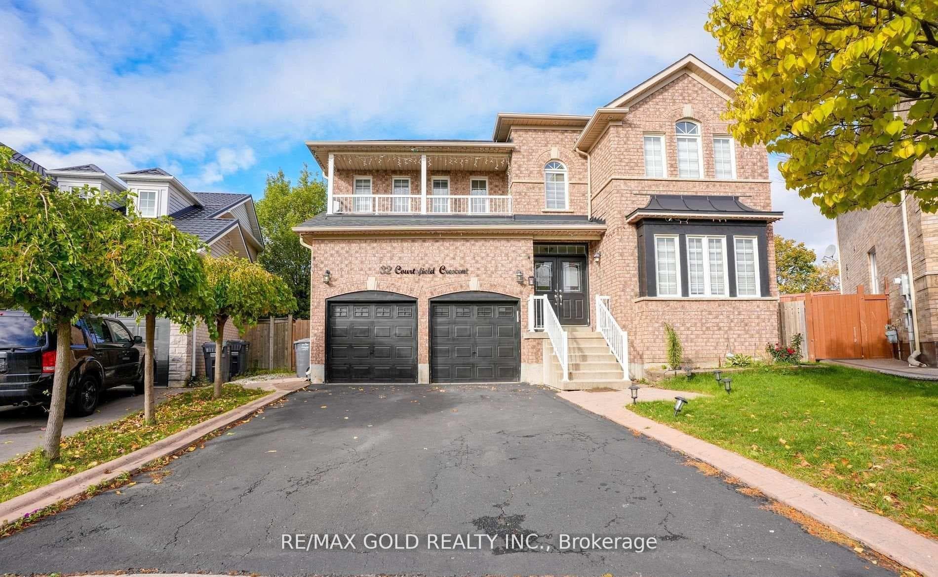 32 Courtsfield Crescent, Brampton, ON L7A 2E2 - Photo 1