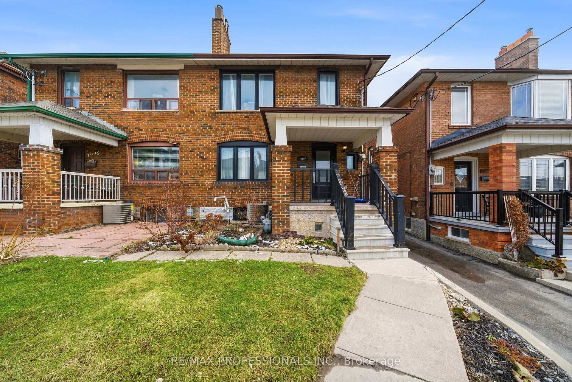 1993 Dufferin Street, Forest Hill / Deer Park, ON M6E 3P9 - Photo 1