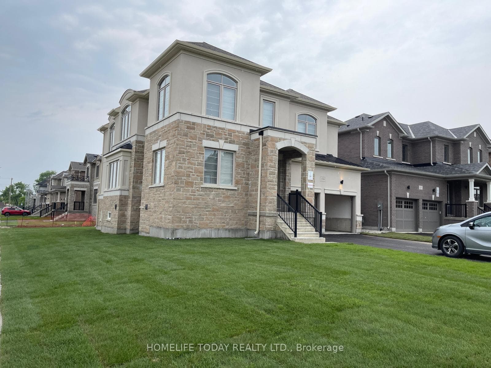 219 Warden Street, Clearview, ON L0M 1S0 - Photo 1