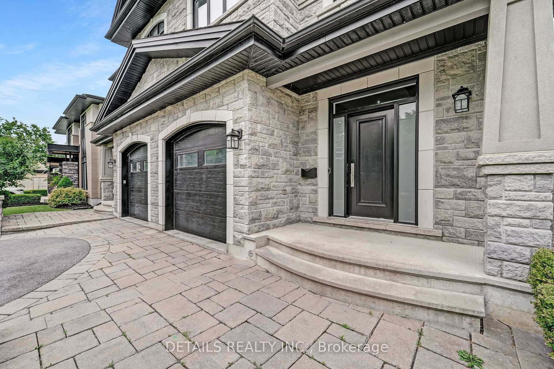 71 Eleanor Drive, Cityview - Parkwoods Hills - Rideau Shore, ON K2E 6A1 - Photo 1