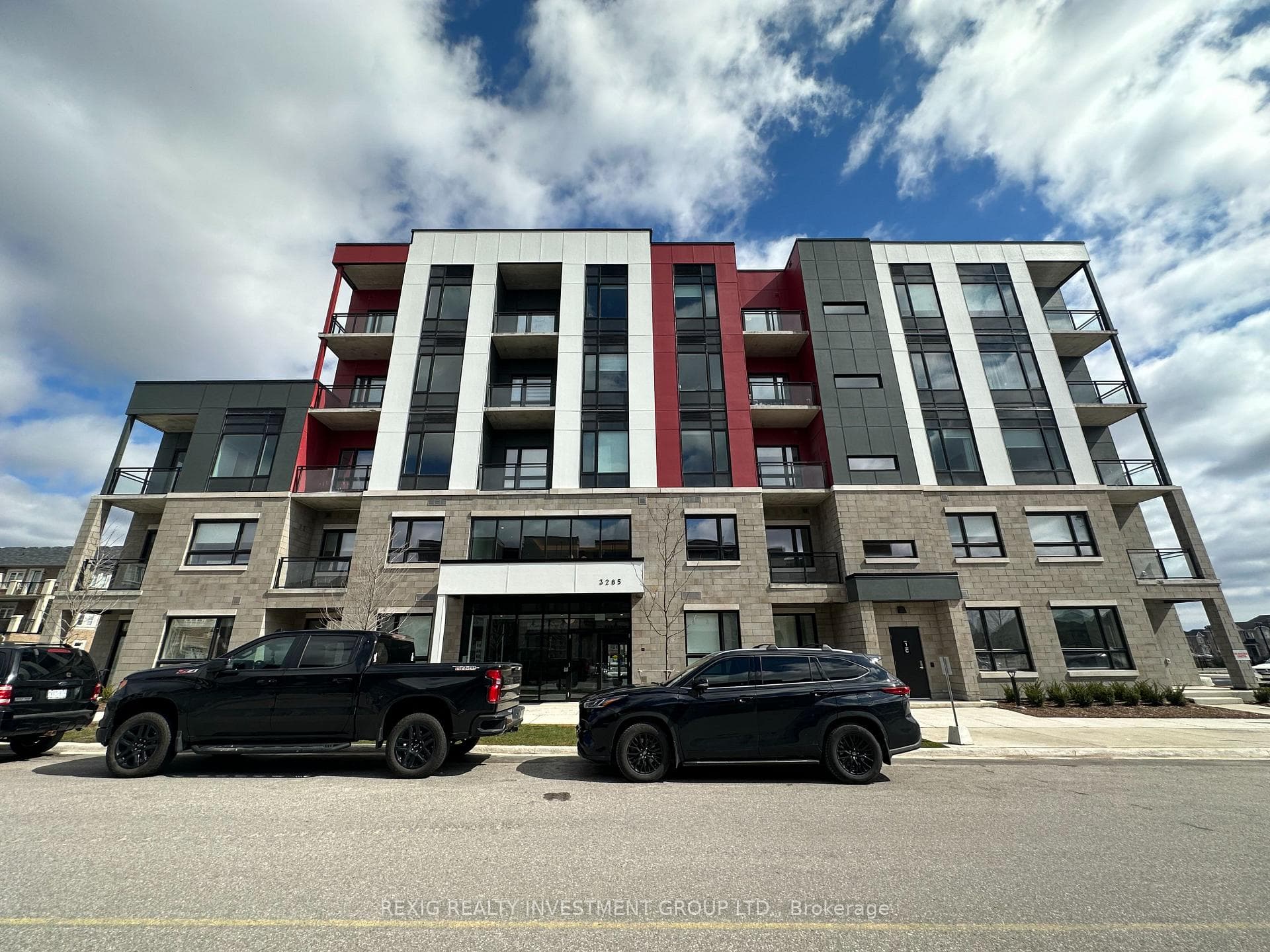 3285 Carding Mill Trail Unit 208, Oakville, ON L6M 1S1 - Photo 1