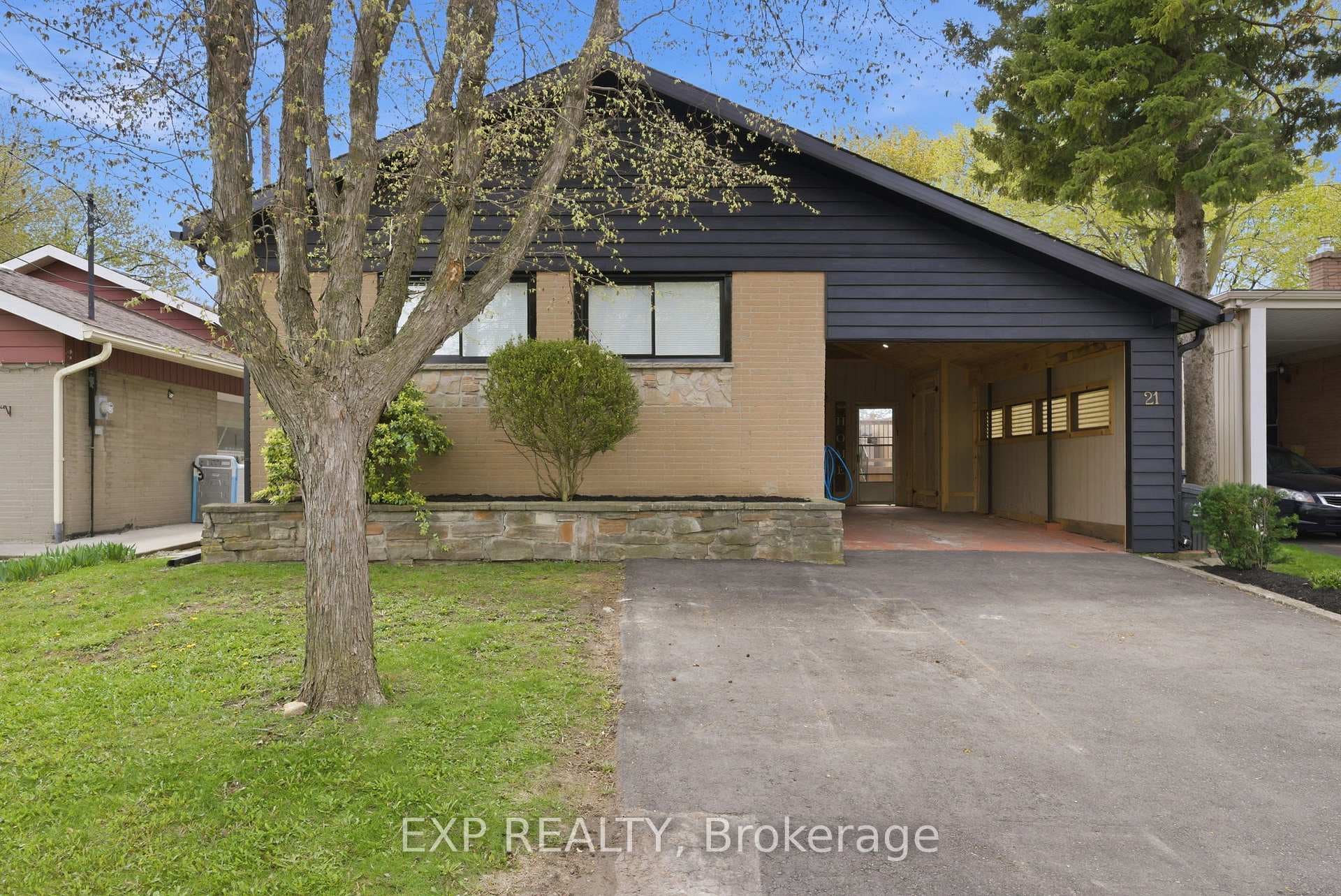 21 Canzone Drive, Scarborough (West Hill / Highland Creek)