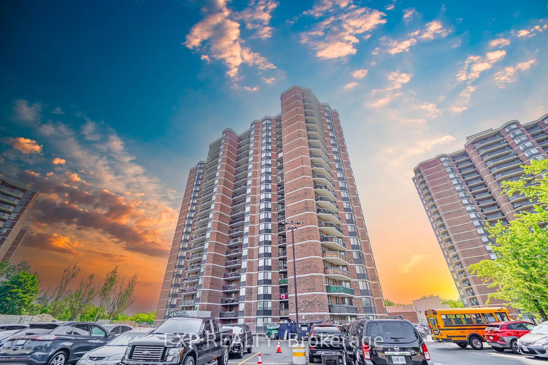 236 Albion Road Unit 901, Etobicoke (West Mall / Rexdale), ON M9W 6A6 - Photo 1