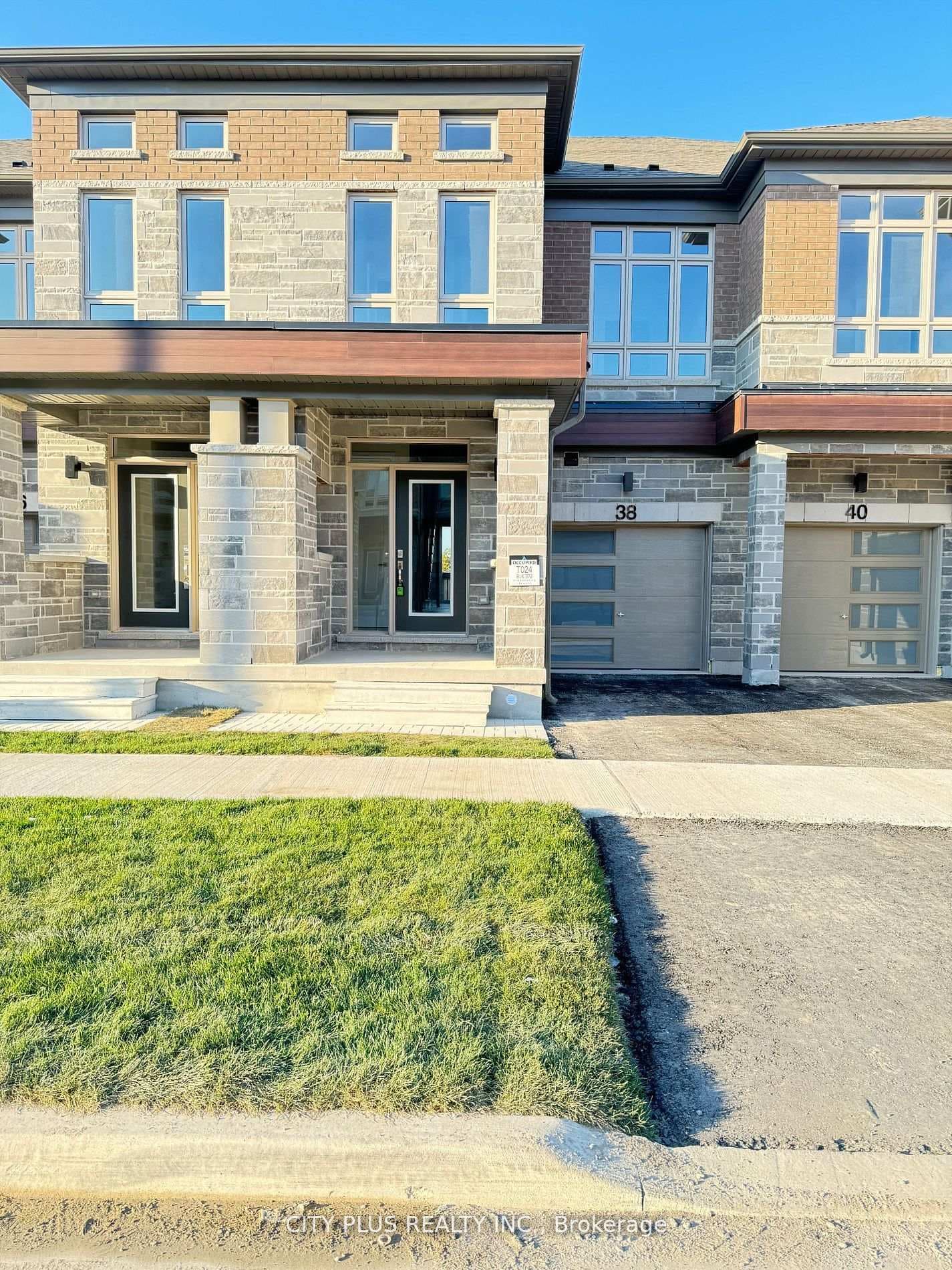 38 Schmeltzer Crescent, Richmond Hill