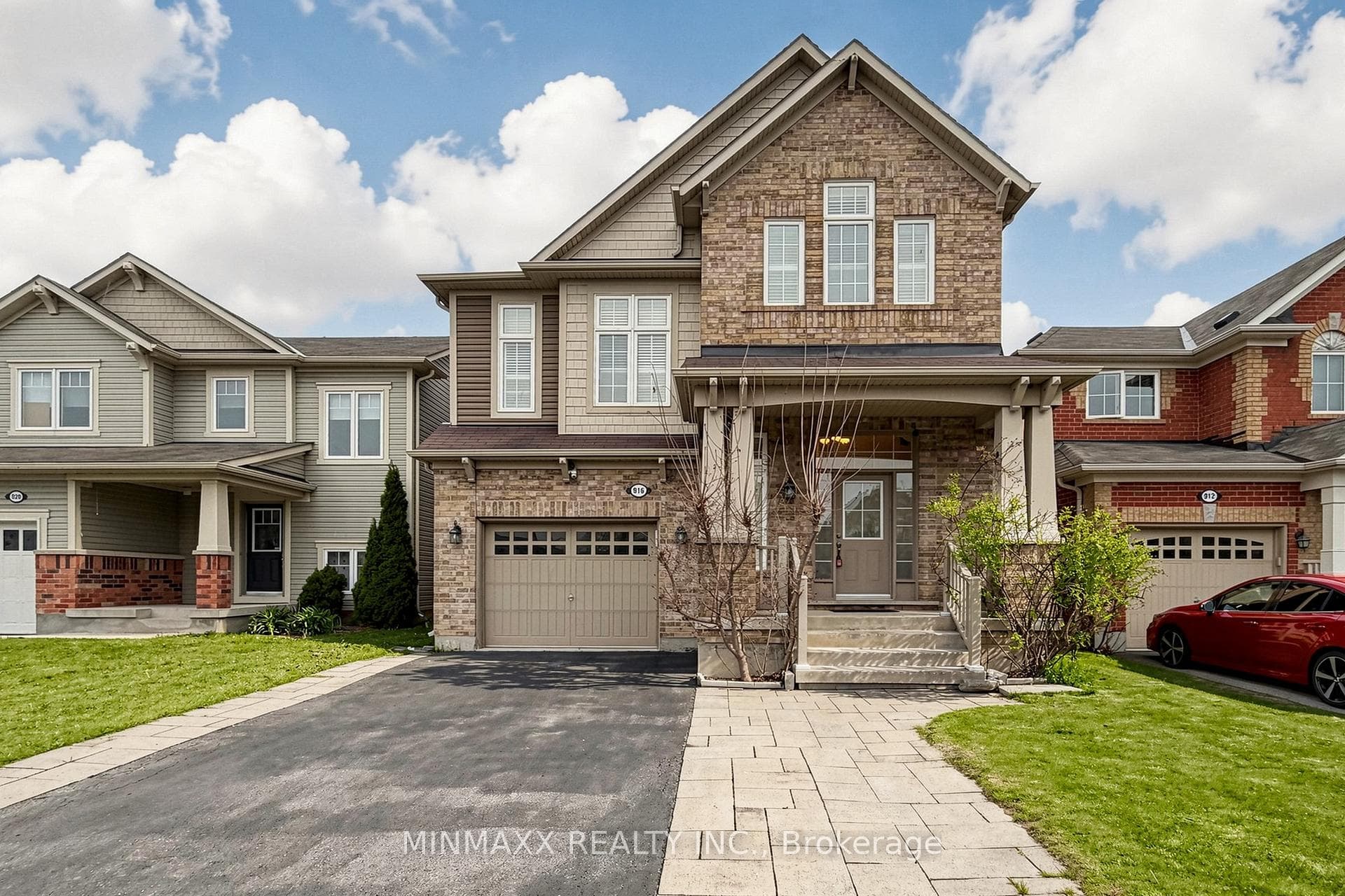 916 Minchin Way, Milton