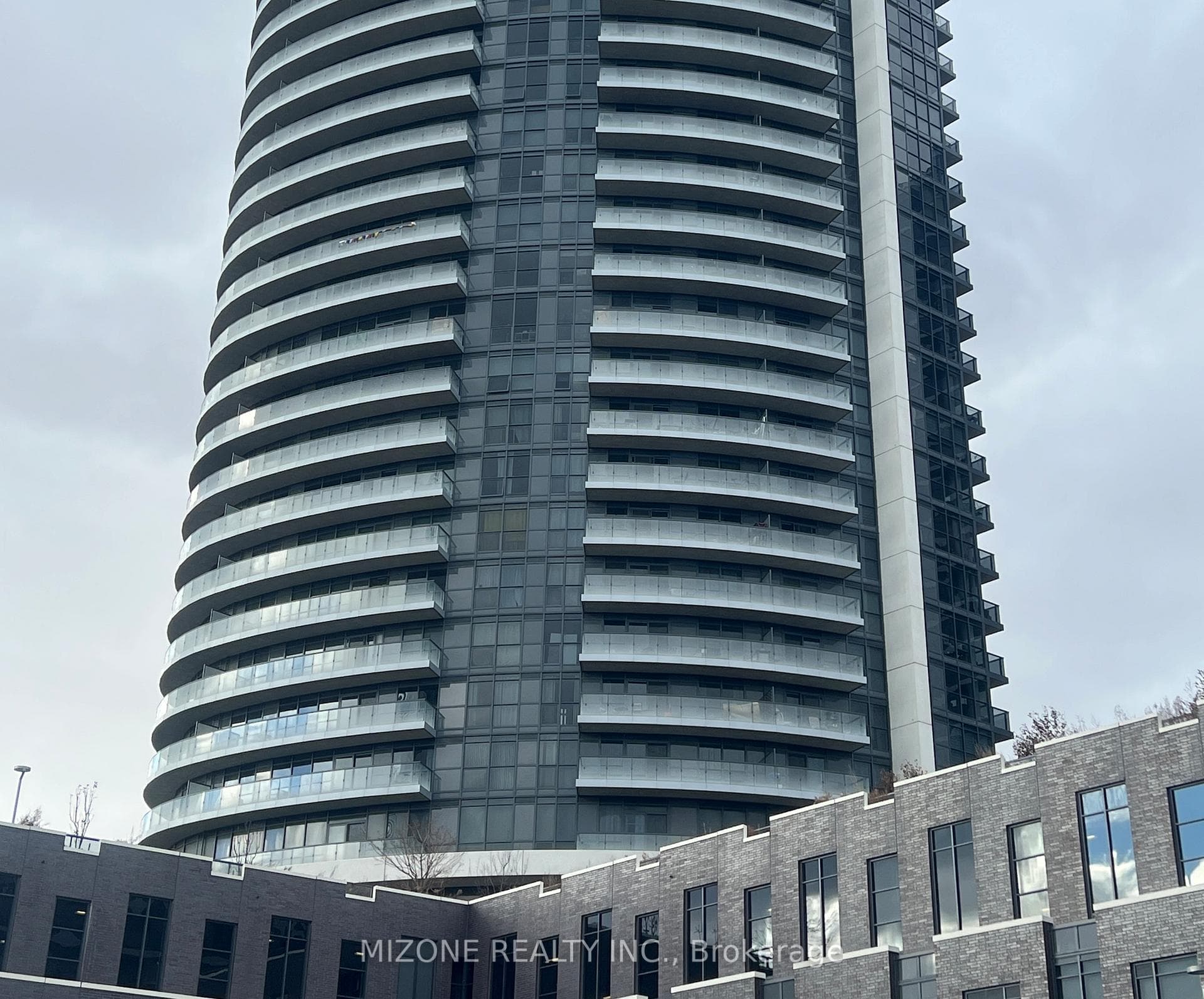 30 Gibbs Road Unit 707, Etobicoke (Islington / Rexdale), ON M9B 0E4 - Photo 1