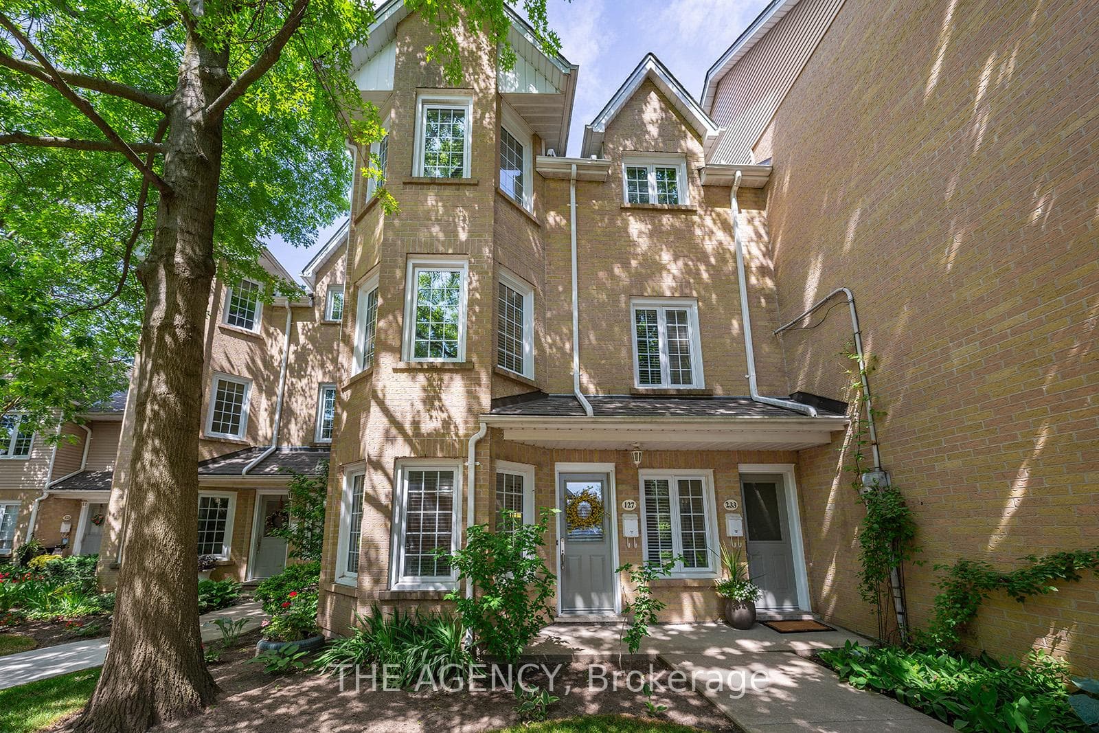 2110 Cleaver Avenue Unit 127, Burlington