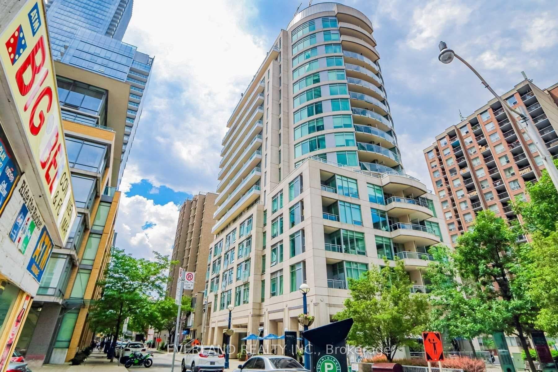 8 Scollard Street Unit 409, Annex / Yorkville / Summerhill, ON M5R 1M2 - Photo 1