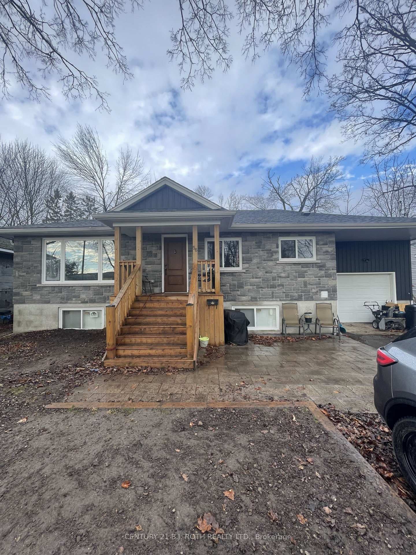 56 Olive Crescent, Orillia, ON L3V 1G1 - Photo 1