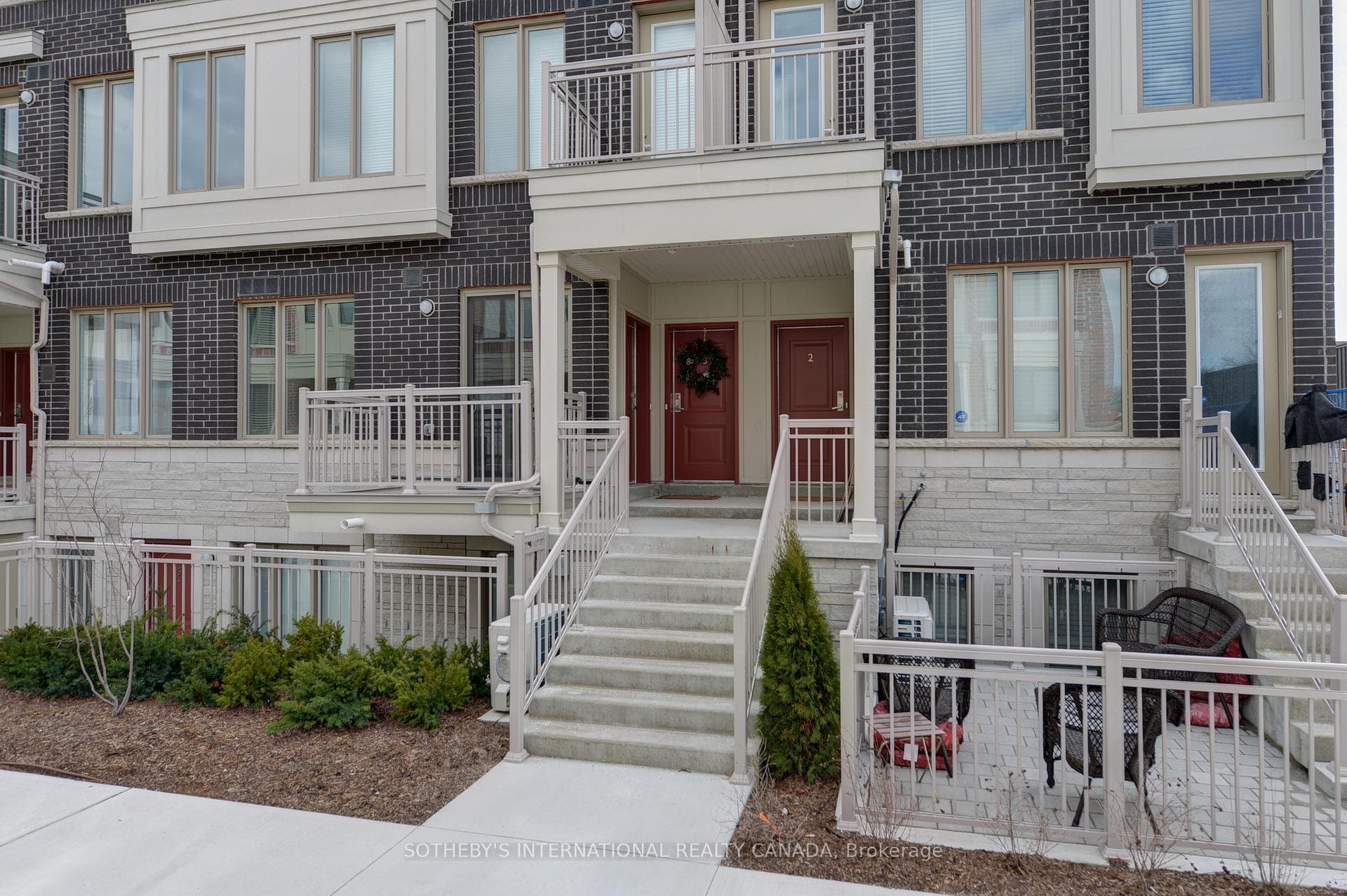90 Eastwood Park Gardens Unit 10-4, Liberty Village / Parkdale / South Parkdale, ON M8W 0B2 - Photo 1