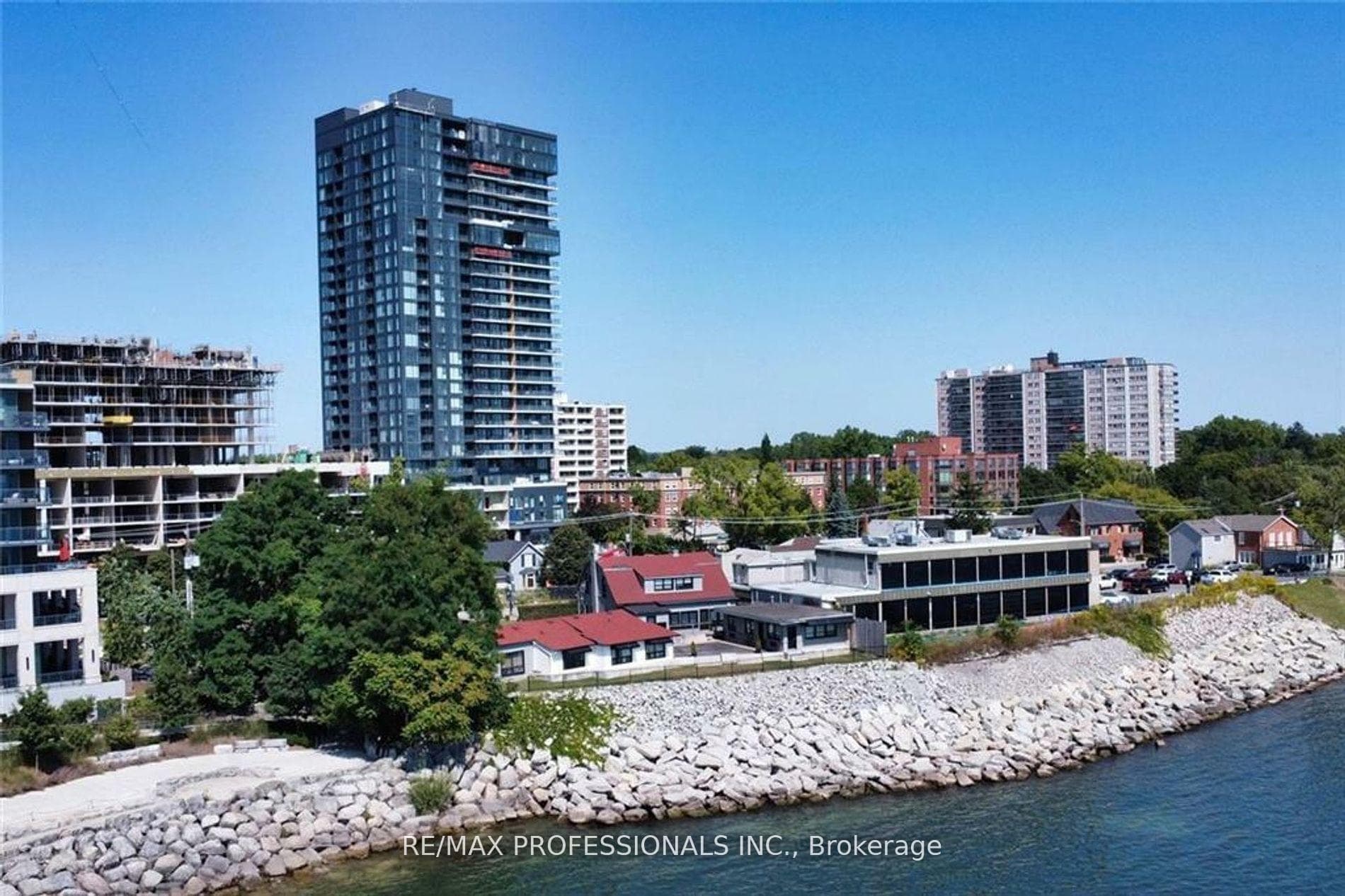 370 Martha Street Unit 802, Burlington, ON L7R 0G9 - Photo 1