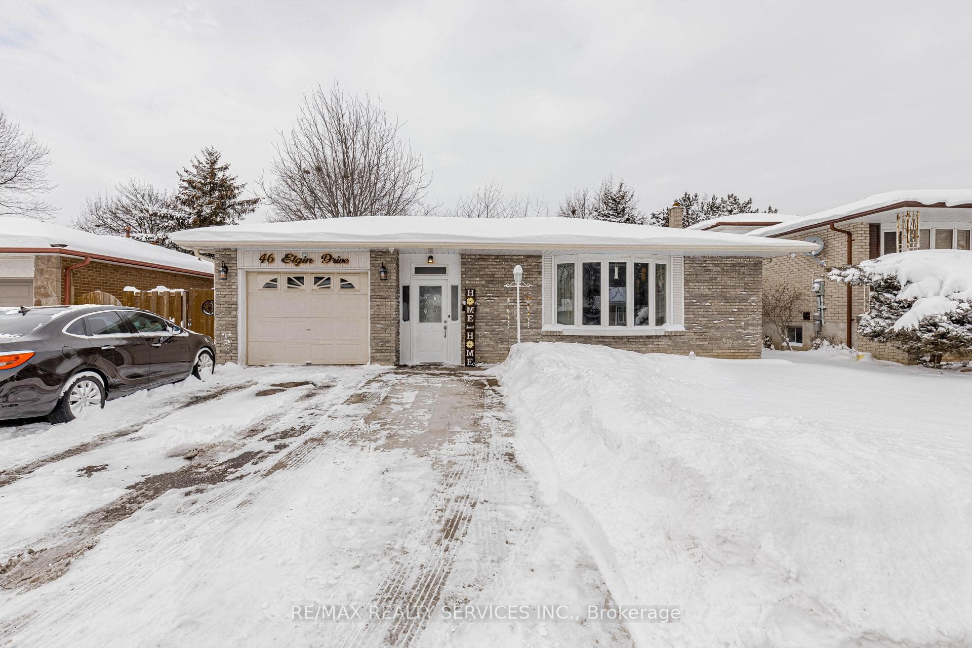 46 Elgin Drive, Brampton, ON L6Y 1A8 - Photo 1